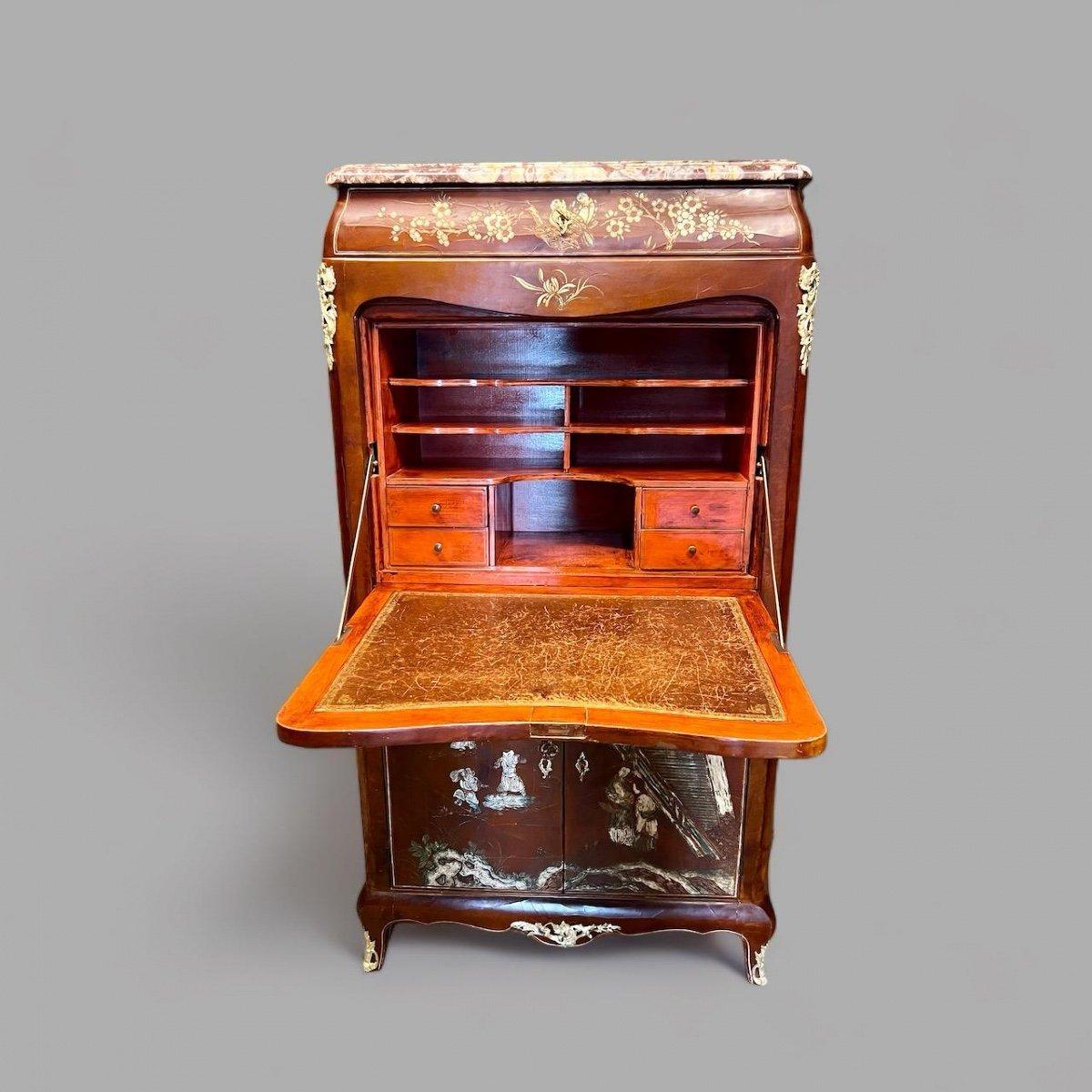 19th Century Chinese Lacquer Secretary Desk in Louis XV Style For Sale 4