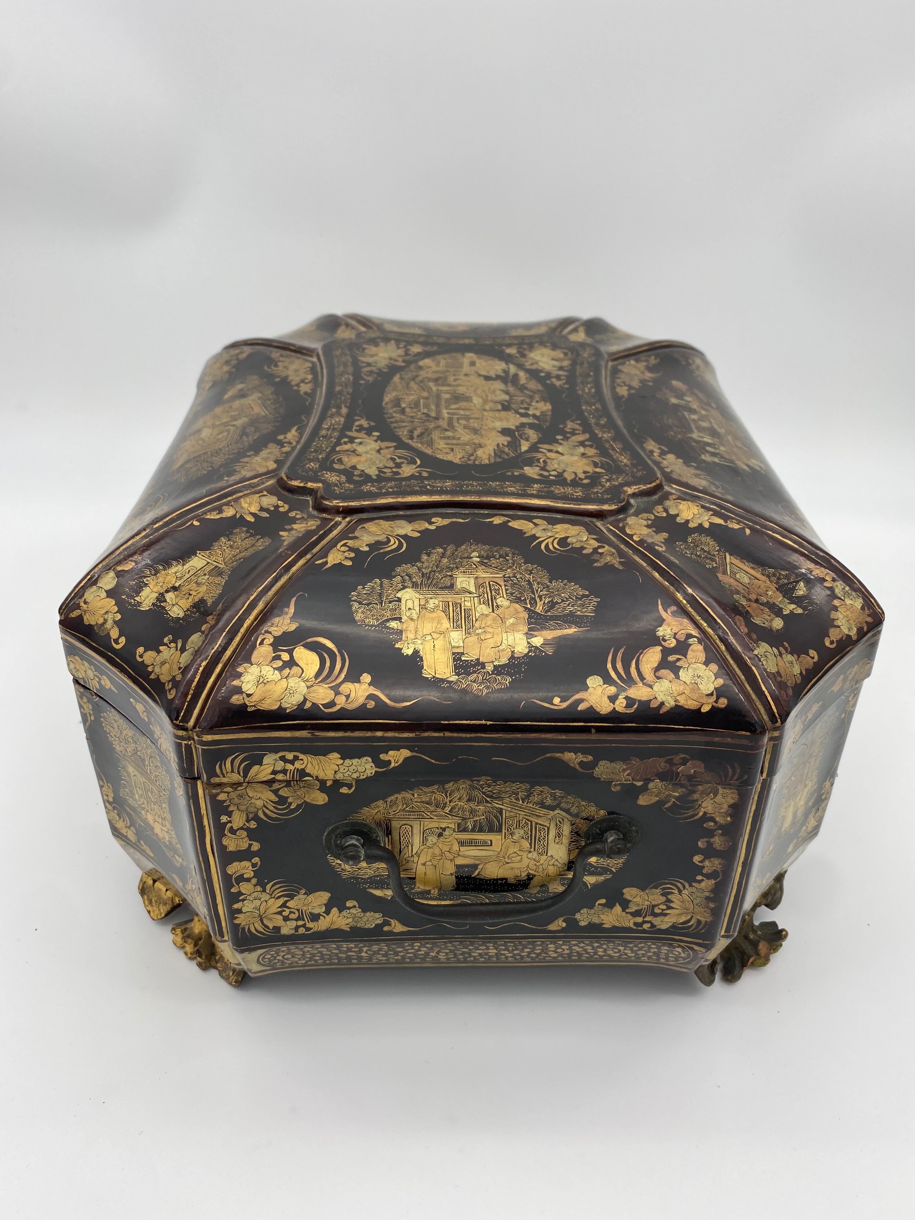 19th Century Chinese Lacquer Sewing Box For Sale 1