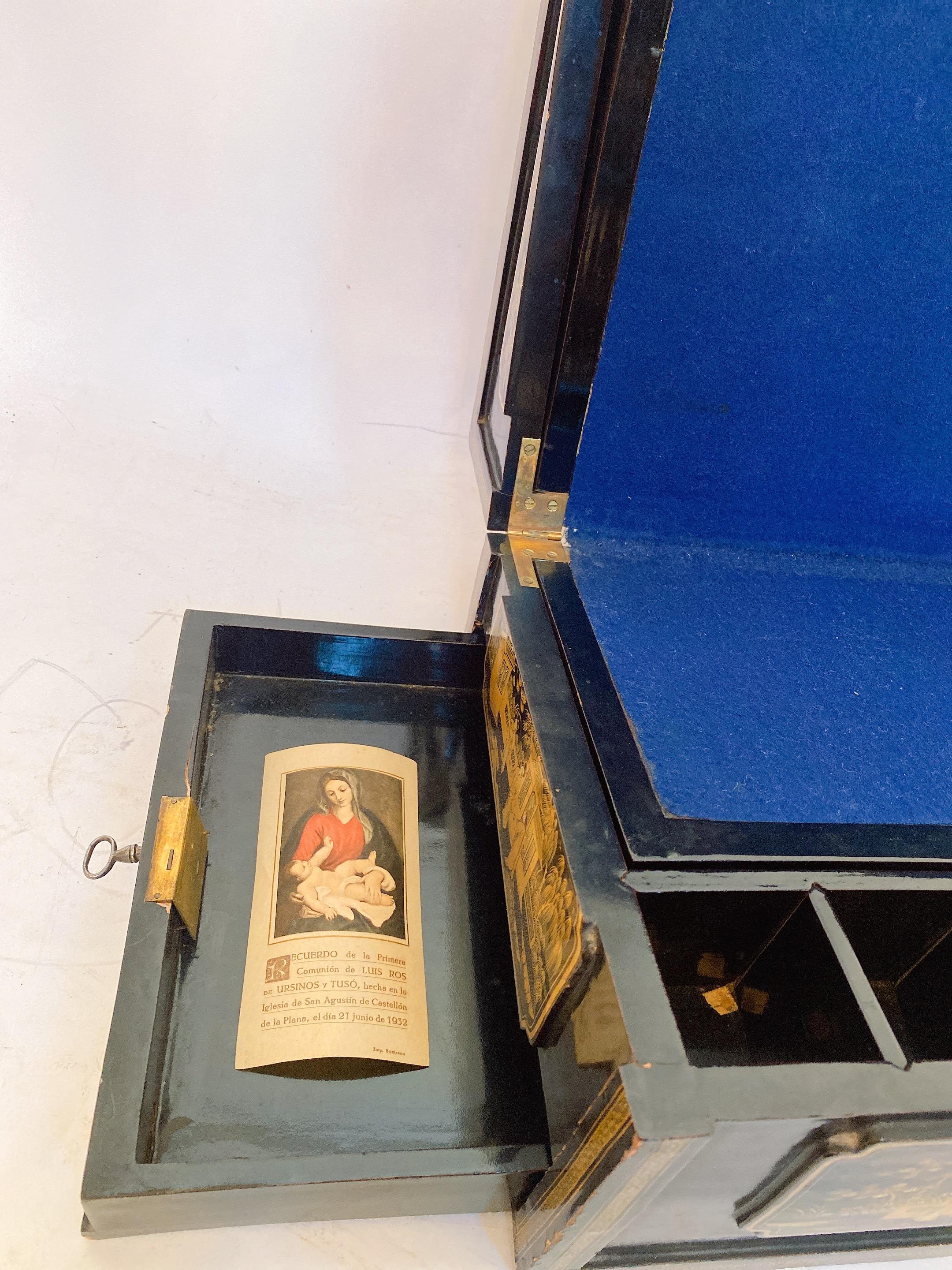 Caja de escritura china lacada del siglo XIX en venta 10