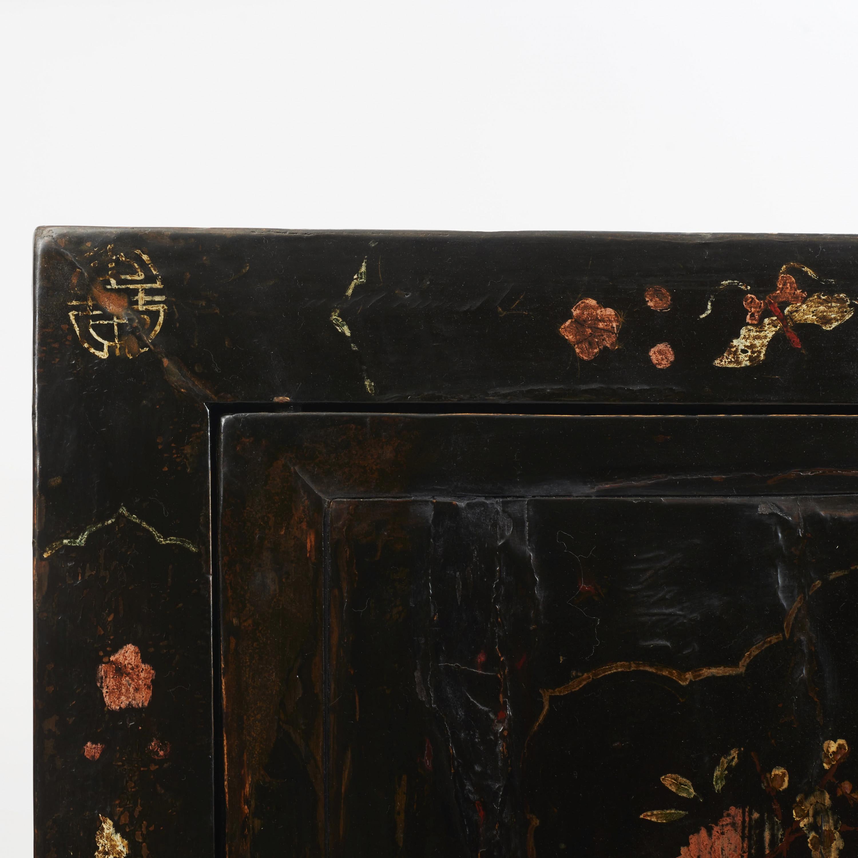 19th Century Chinese Lacquered Cabinet with Original Decorations, Shanxi 1