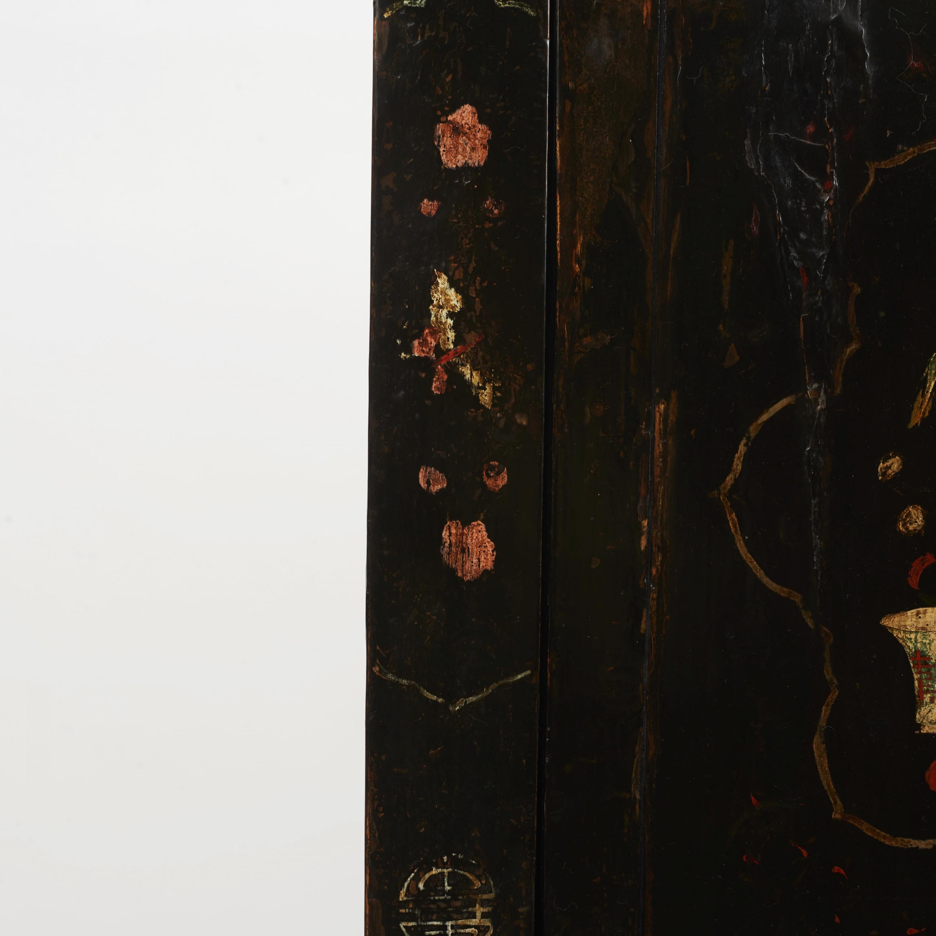 19th Century Chinese Lacquered Cabinet with Original Decorations, Shanxi 2