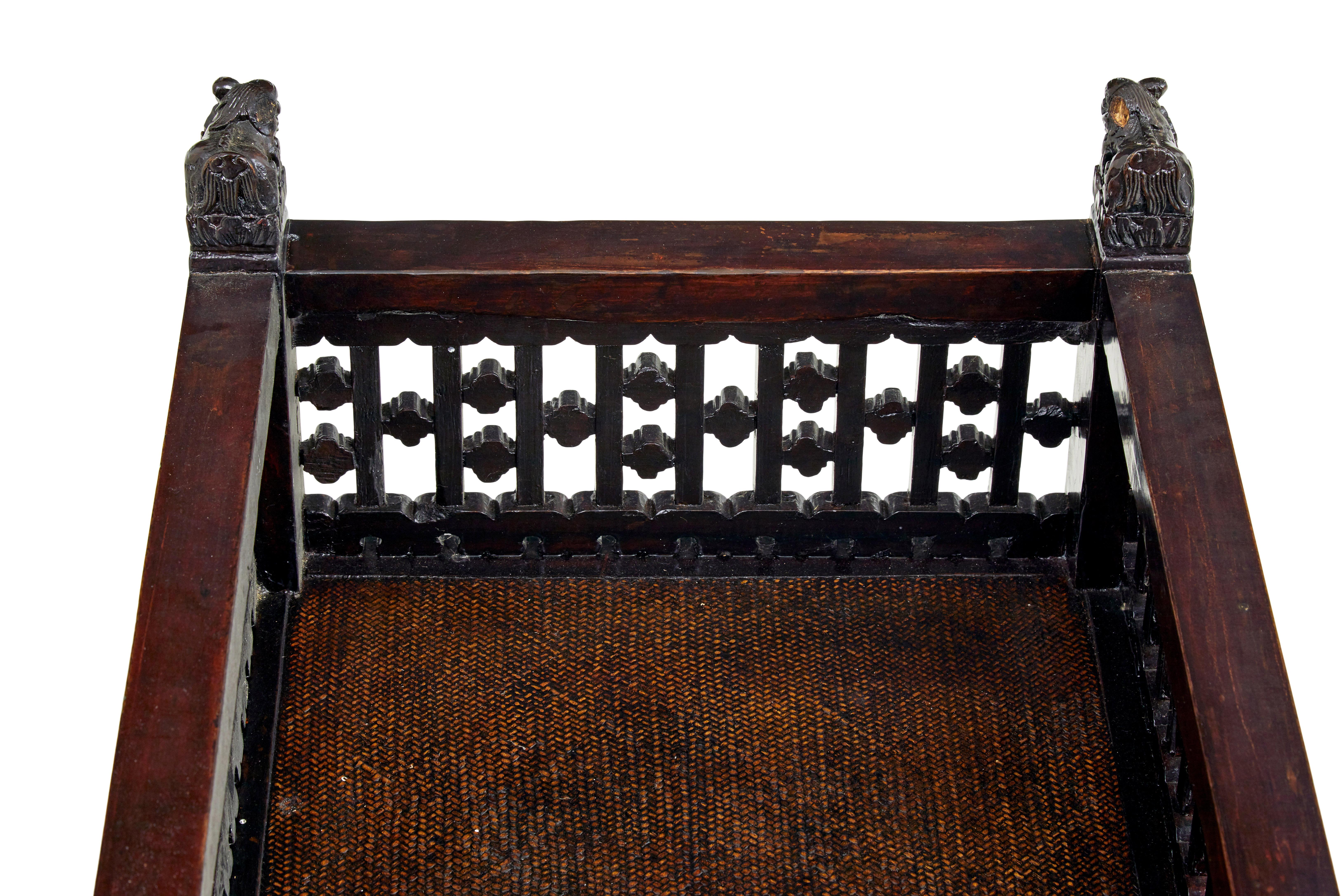 Rattan 19th century Chinese lacquered childs bed For Sale