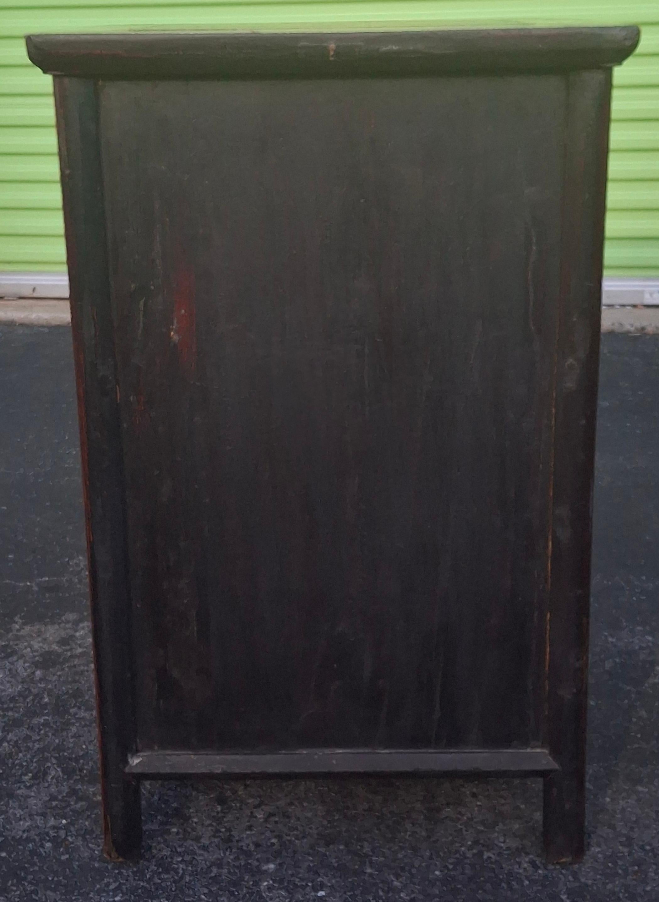 19th Century Chinese Lacquered Elmwood Ten Drawer Document Chest im Angebot 2