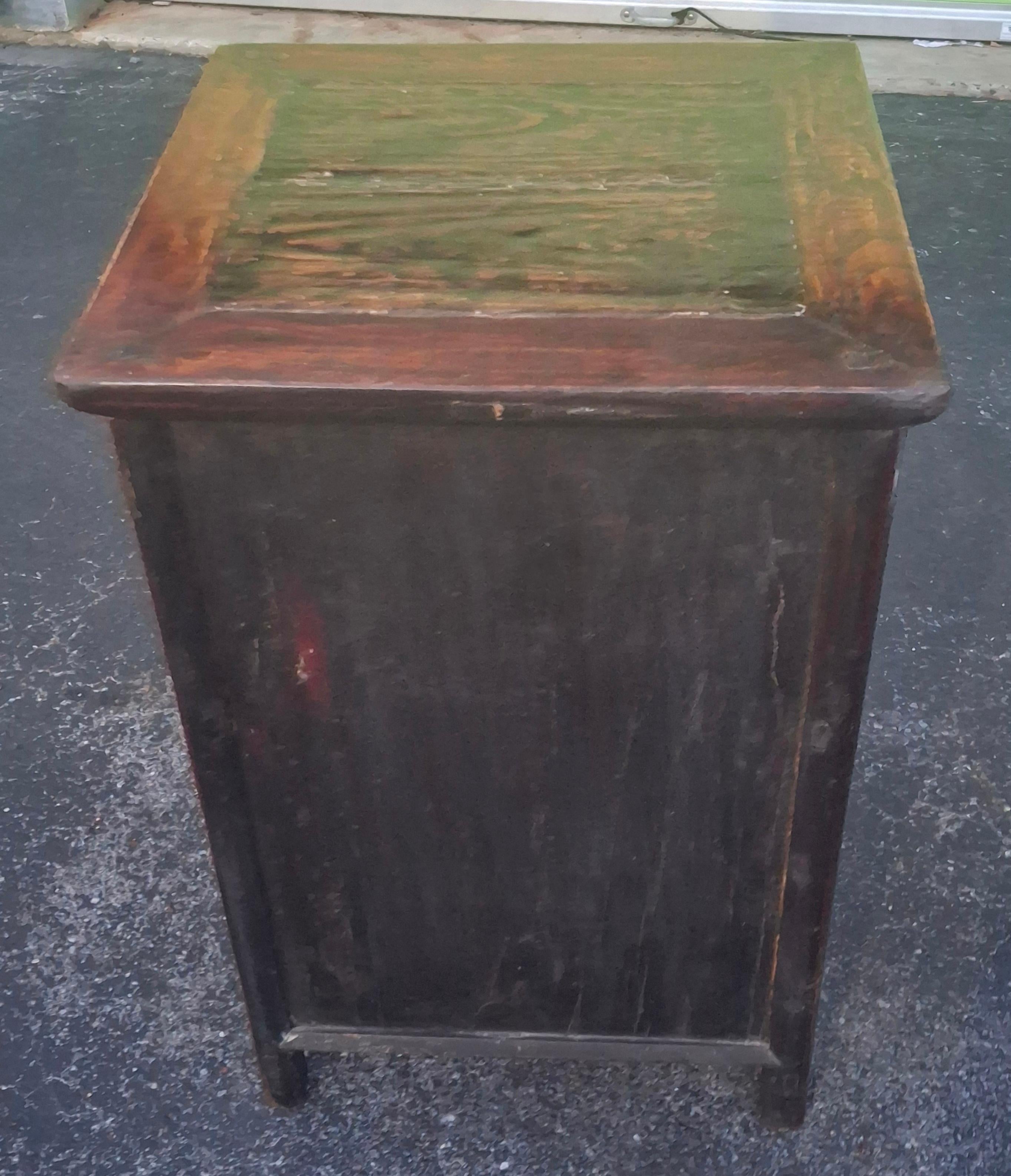 19th Century Chinese Lacquered Elmwood Ten Drawer Document Chest im Angebot 3