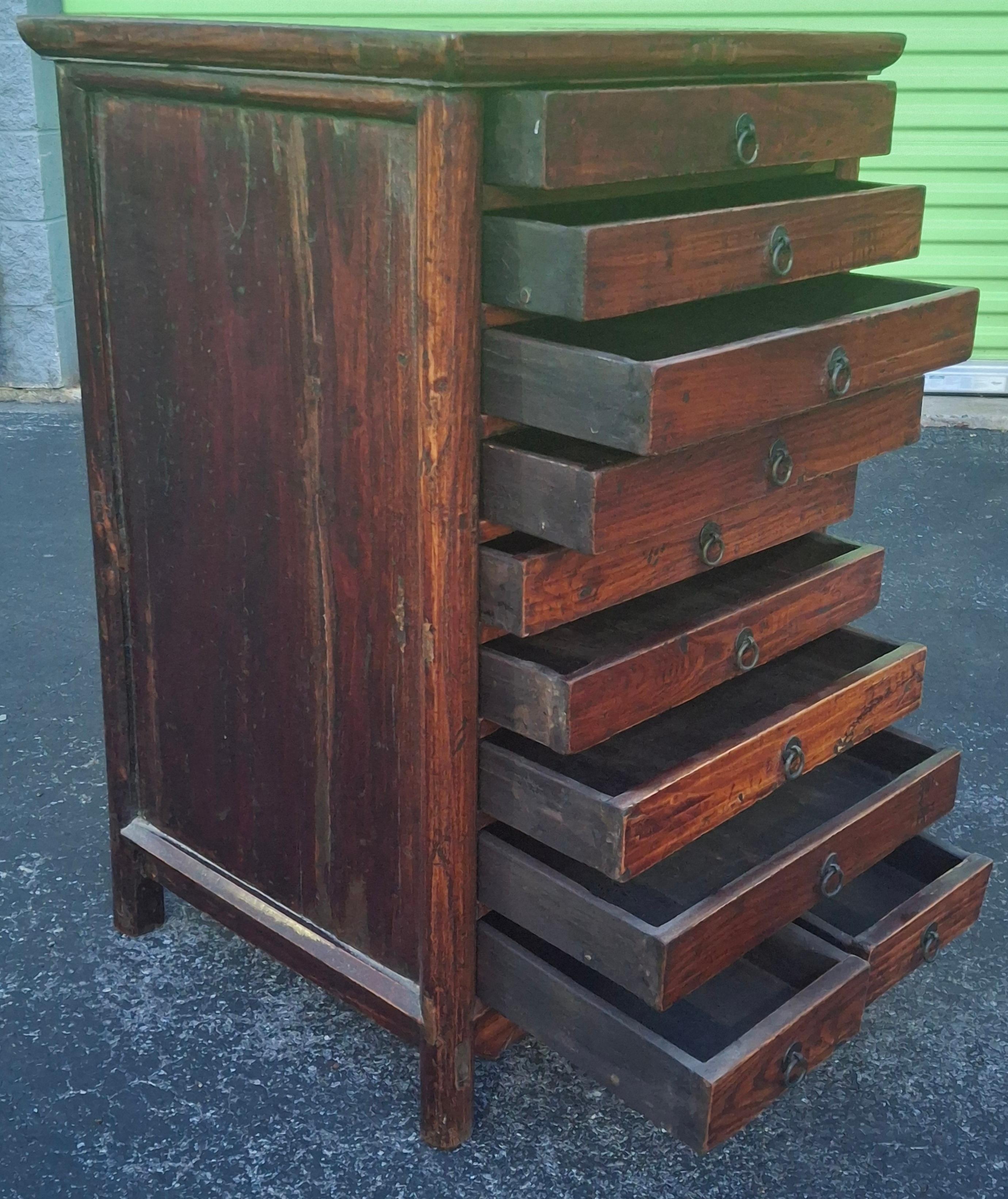19th Century Chinese Lacquered Elmwood Ten Drawer Document Chest im Angebot 1
