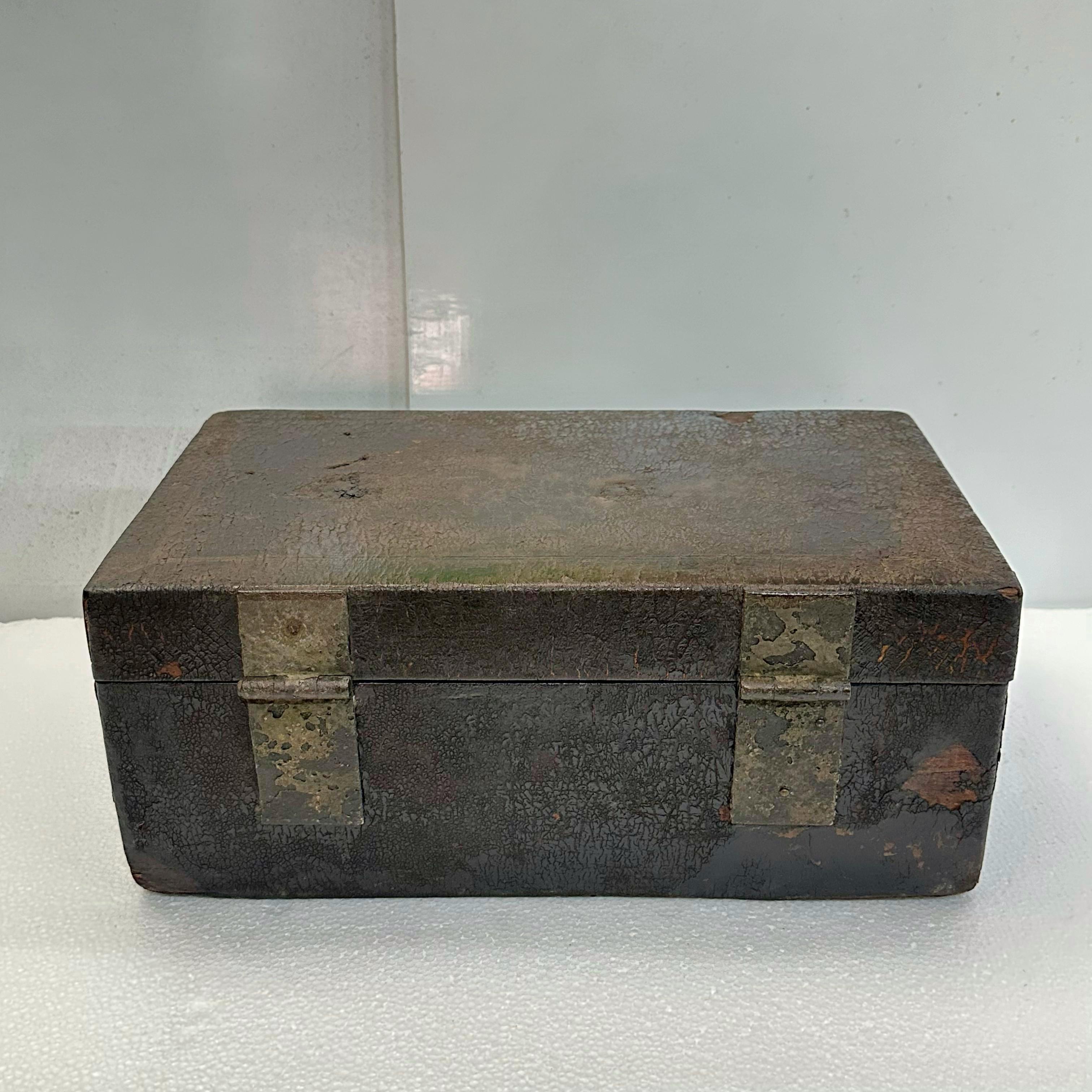 Embroidered 19th Century Chinese Leather Box For Sale