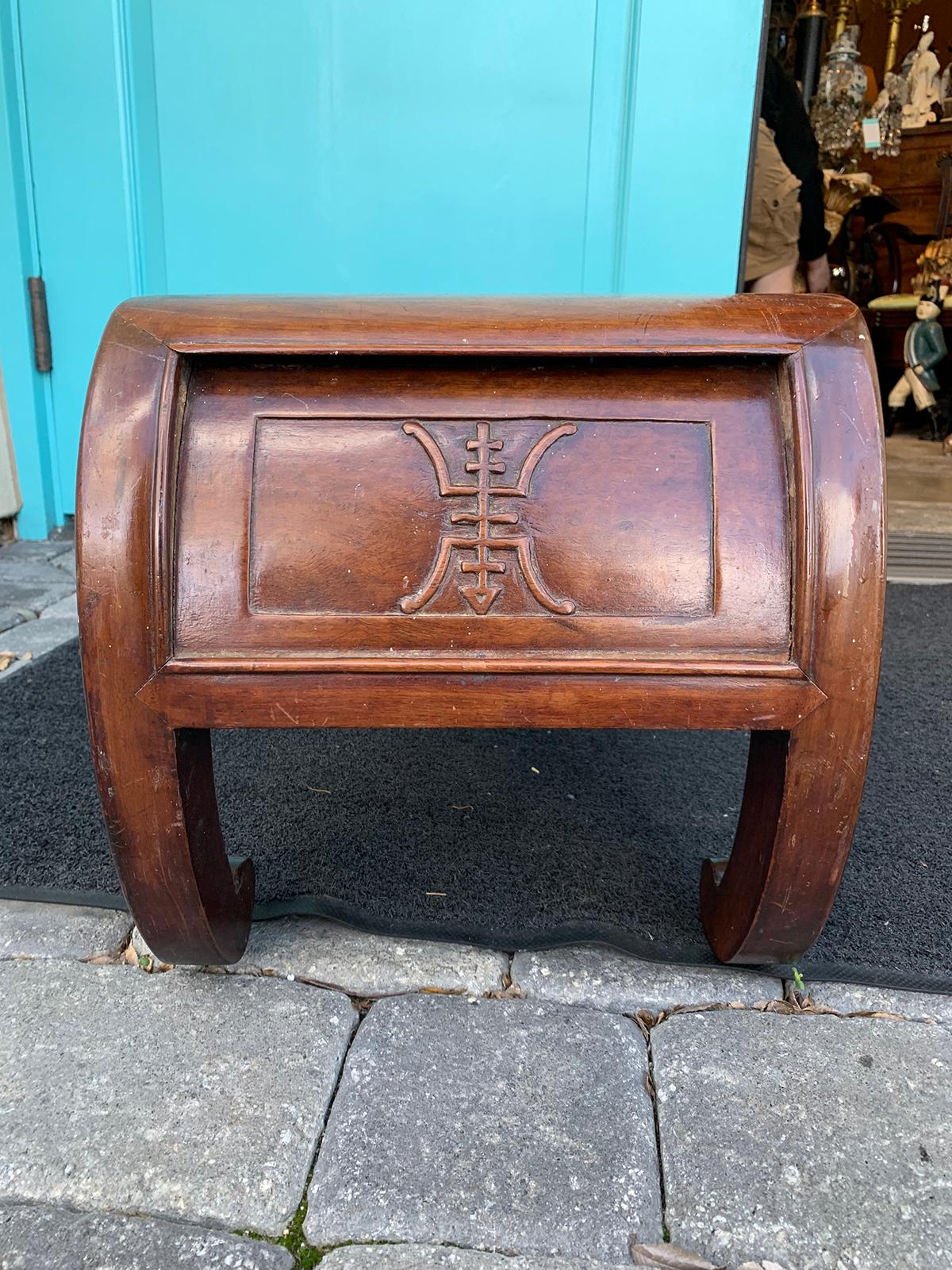 19th Century Chinese Low Coffee Table For Sale 4