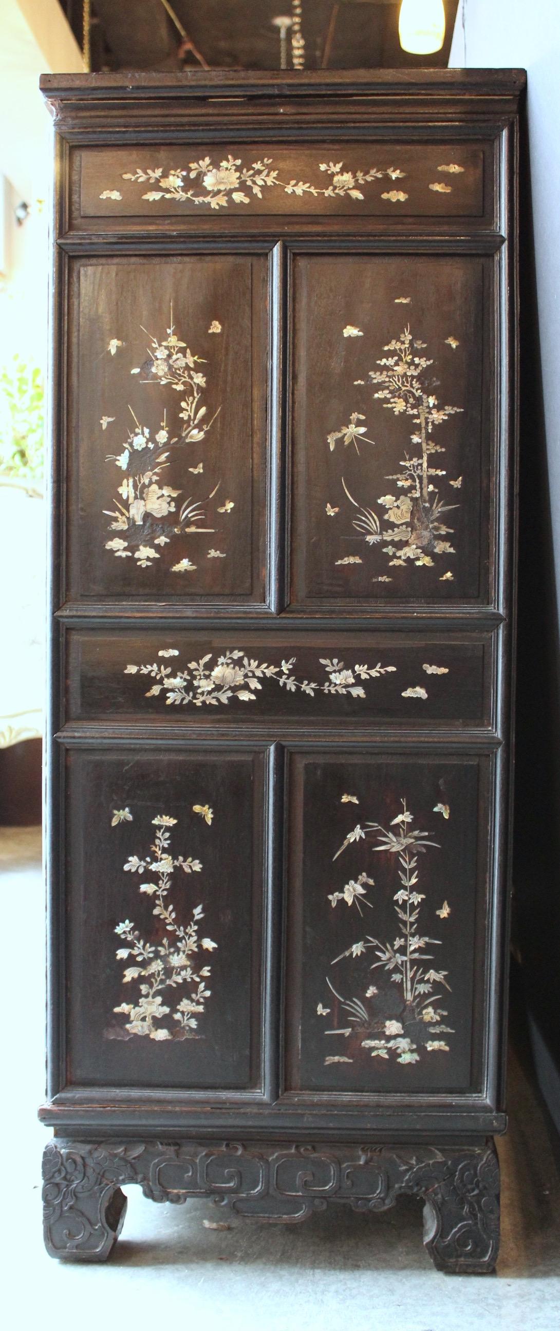 19th Century Chinese Mother-of-Pearl Inlaid and Carved Cabinet For Sale 8