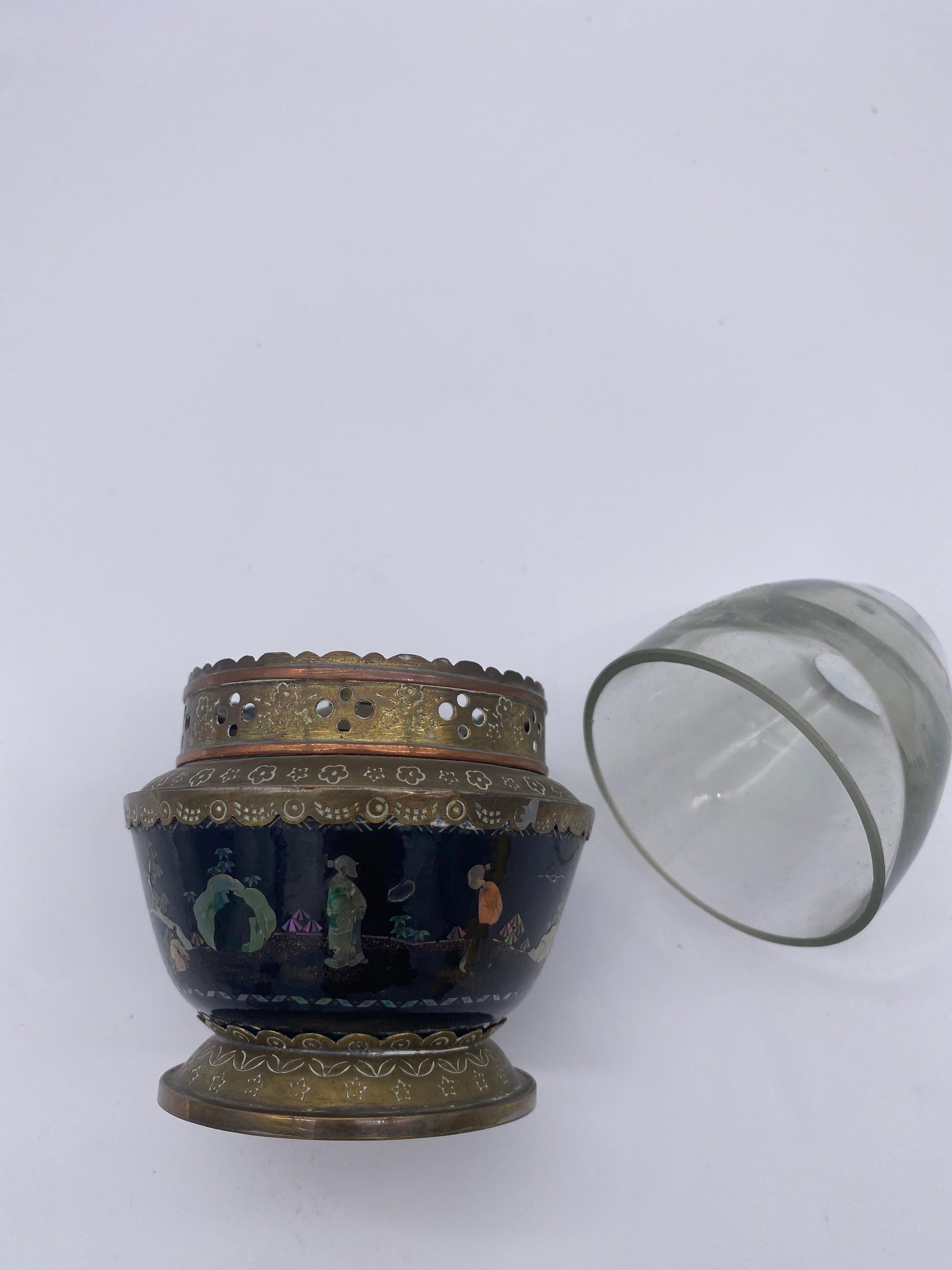 19th Century Chinese Mother of Pearl Inlay Lac Burgaute Lacquer Bowl Opium Lamp For Sale 3