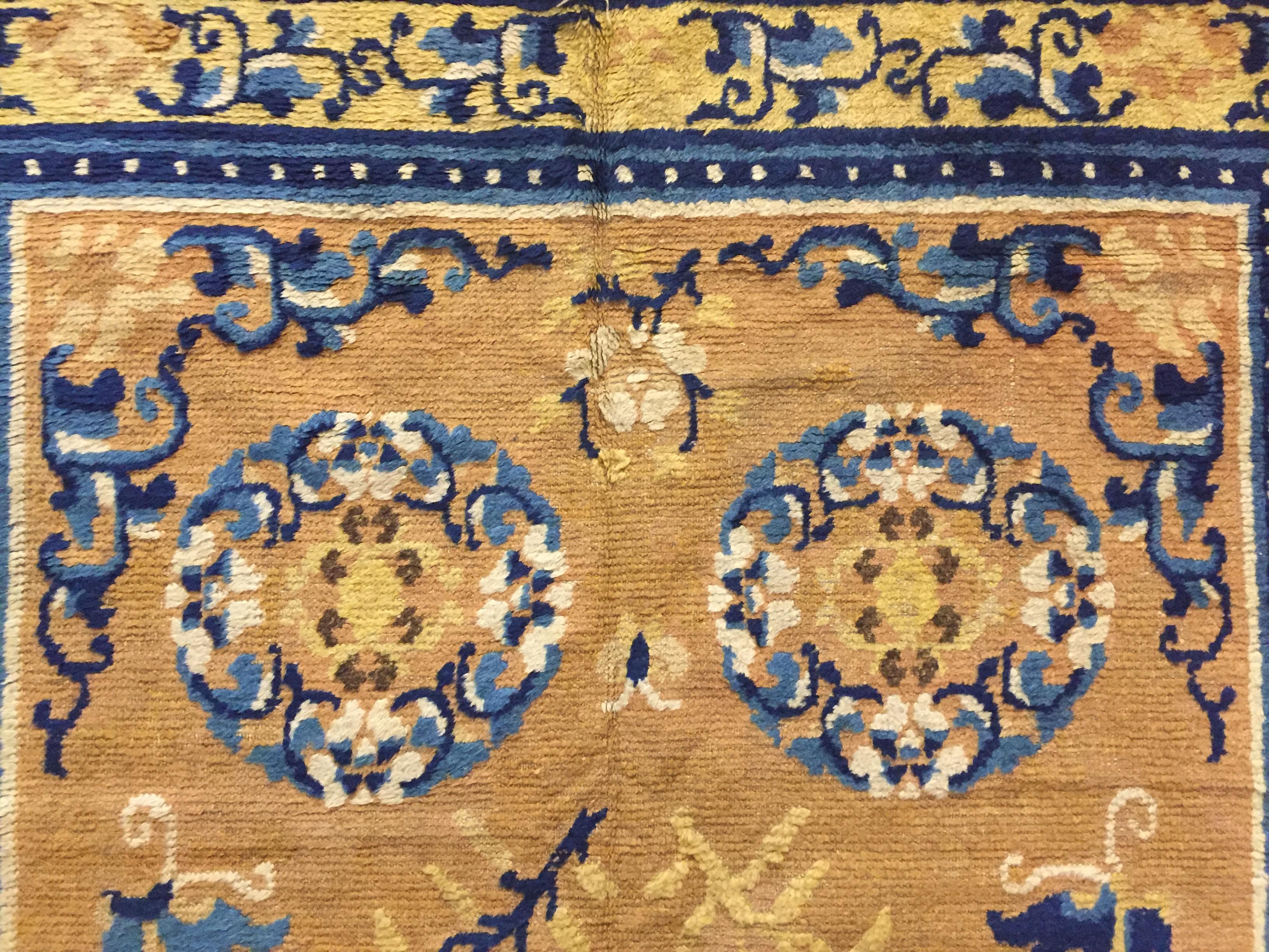 Tapis chinois Ninxia jaune ocre du 19e siècle finement noué à la main, coton et laine en vente 1