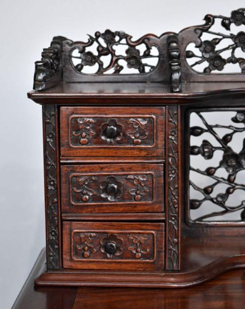English 19th Century Chinese Padouk Wood Desk For Sale