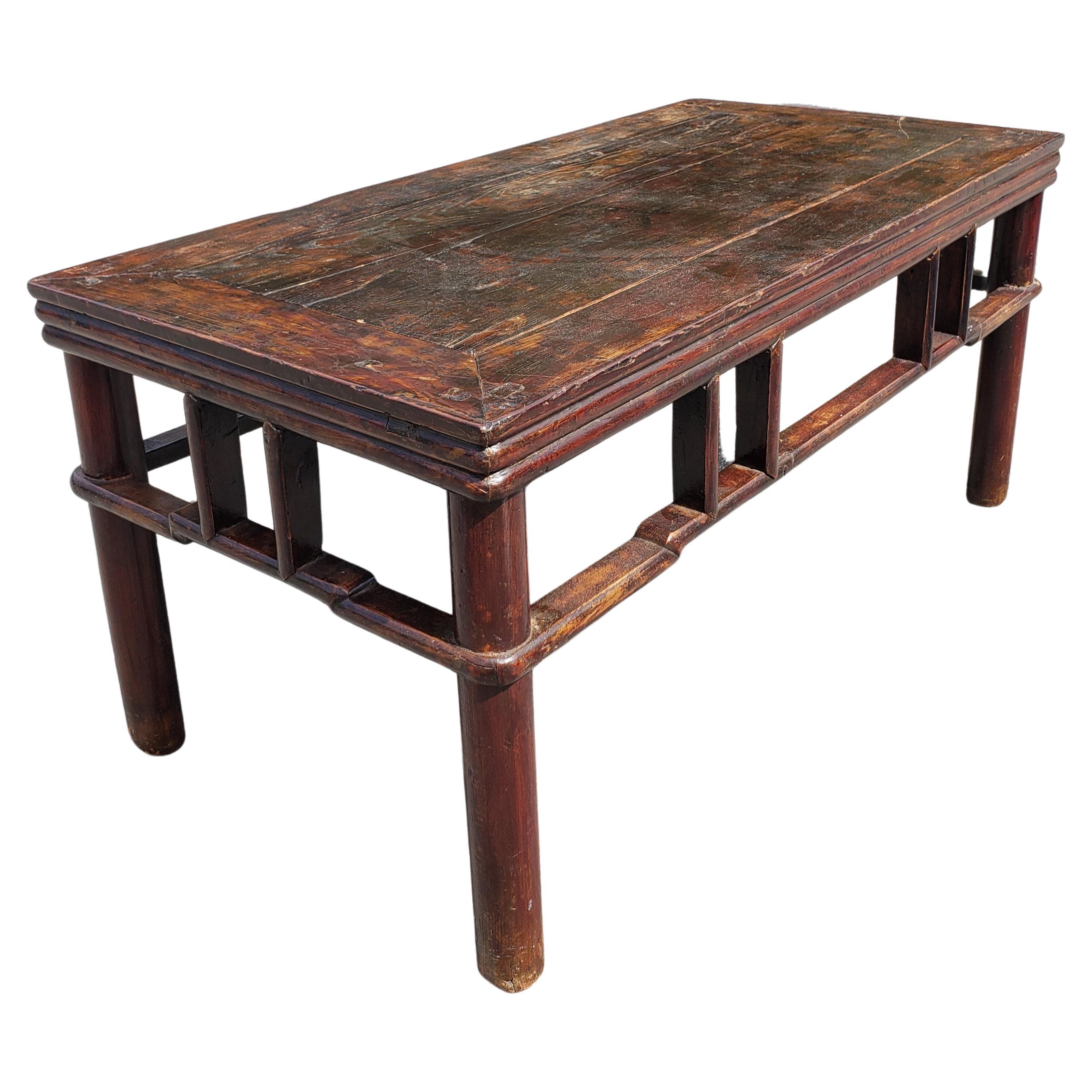 19th Century Chinese Qing Pagoda Style Elm Coffee Cocktail Table For Sale 1