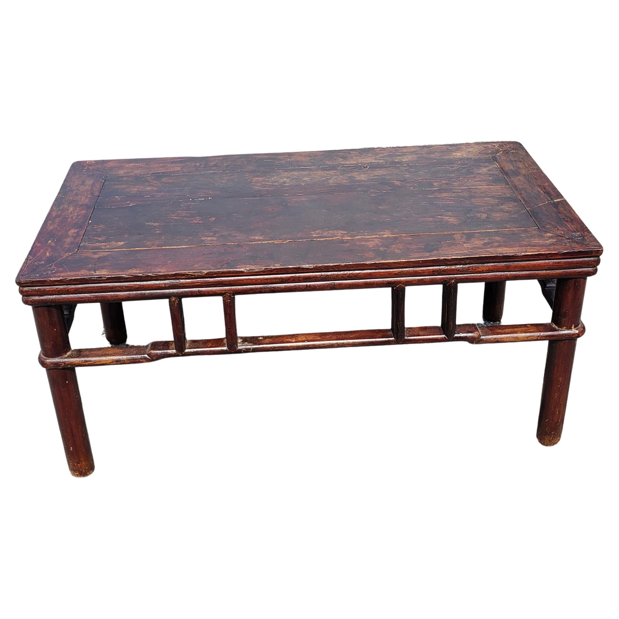 19th Century Chinese Qing Pagoda Style Elm Coffee Cocktail Table For Sale 3