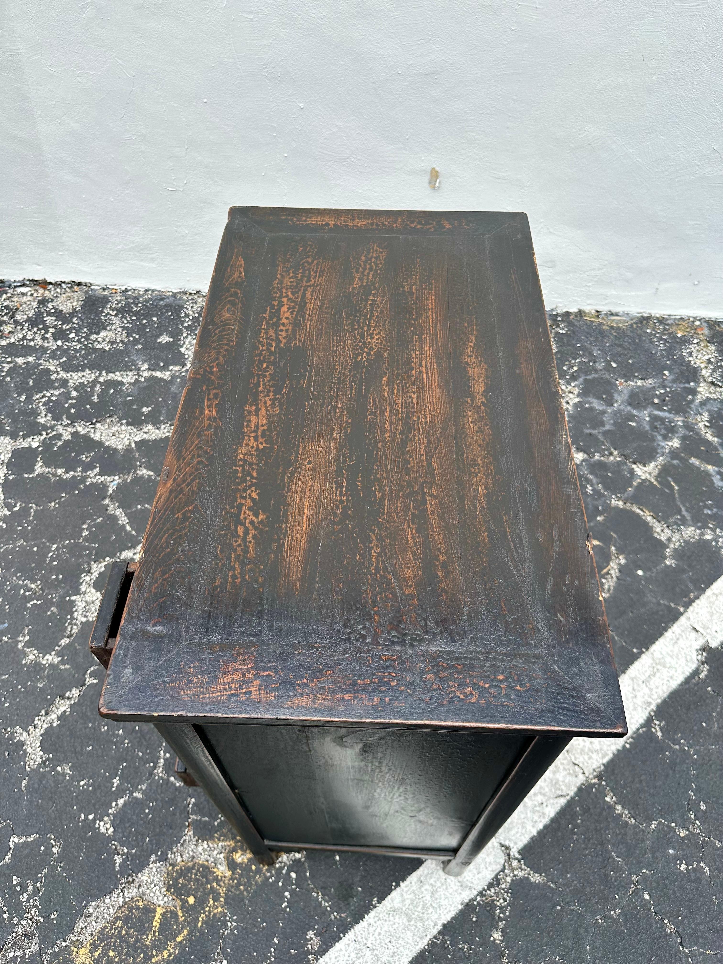 19th Century Chinese Painted Medicine Cabinet Dresser For Sale 4