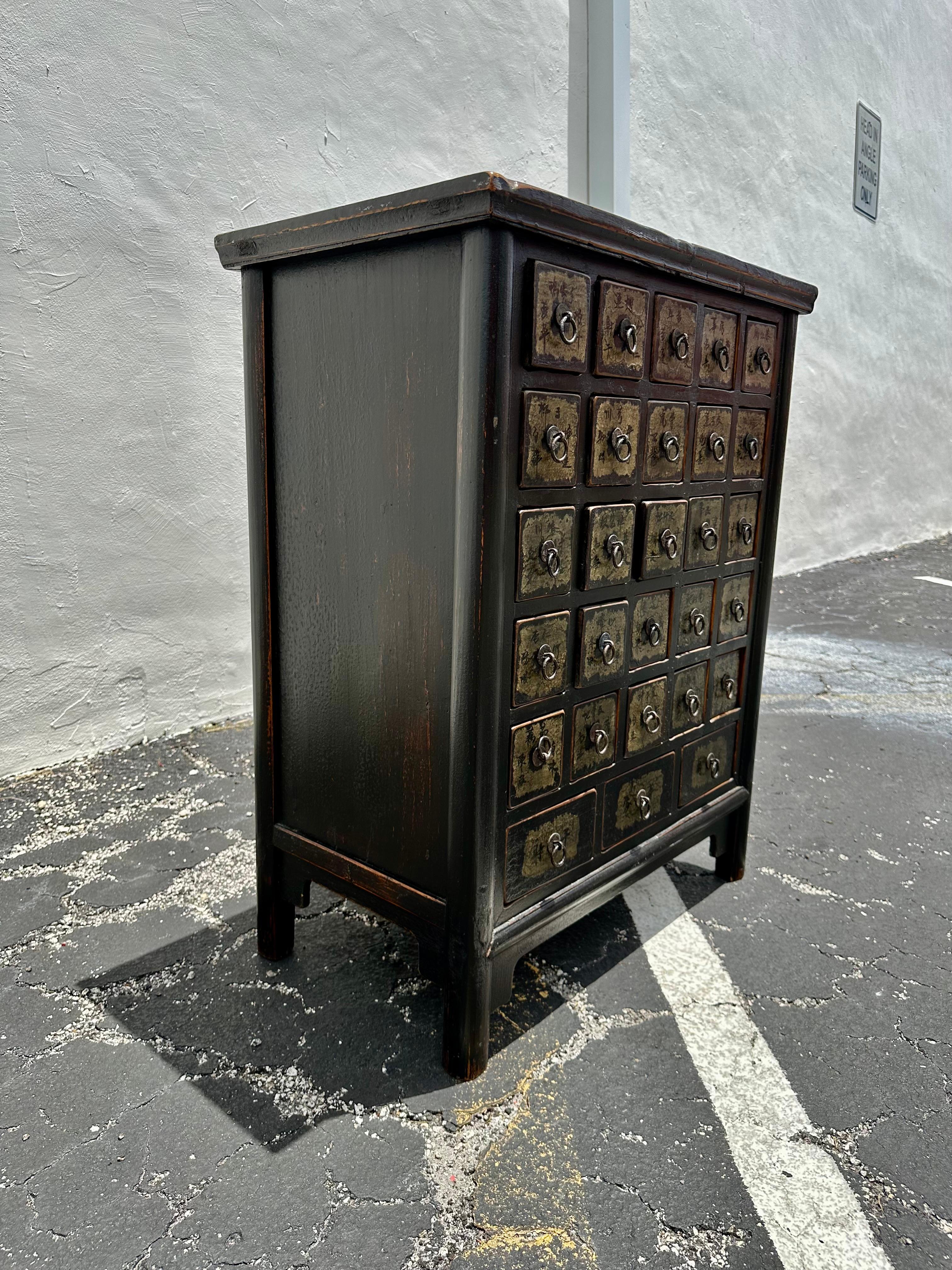 19th Century Chinese Painted Medicine Cabinet Dresser In Good Condition For Sale In Fort Lauderdale, FL
