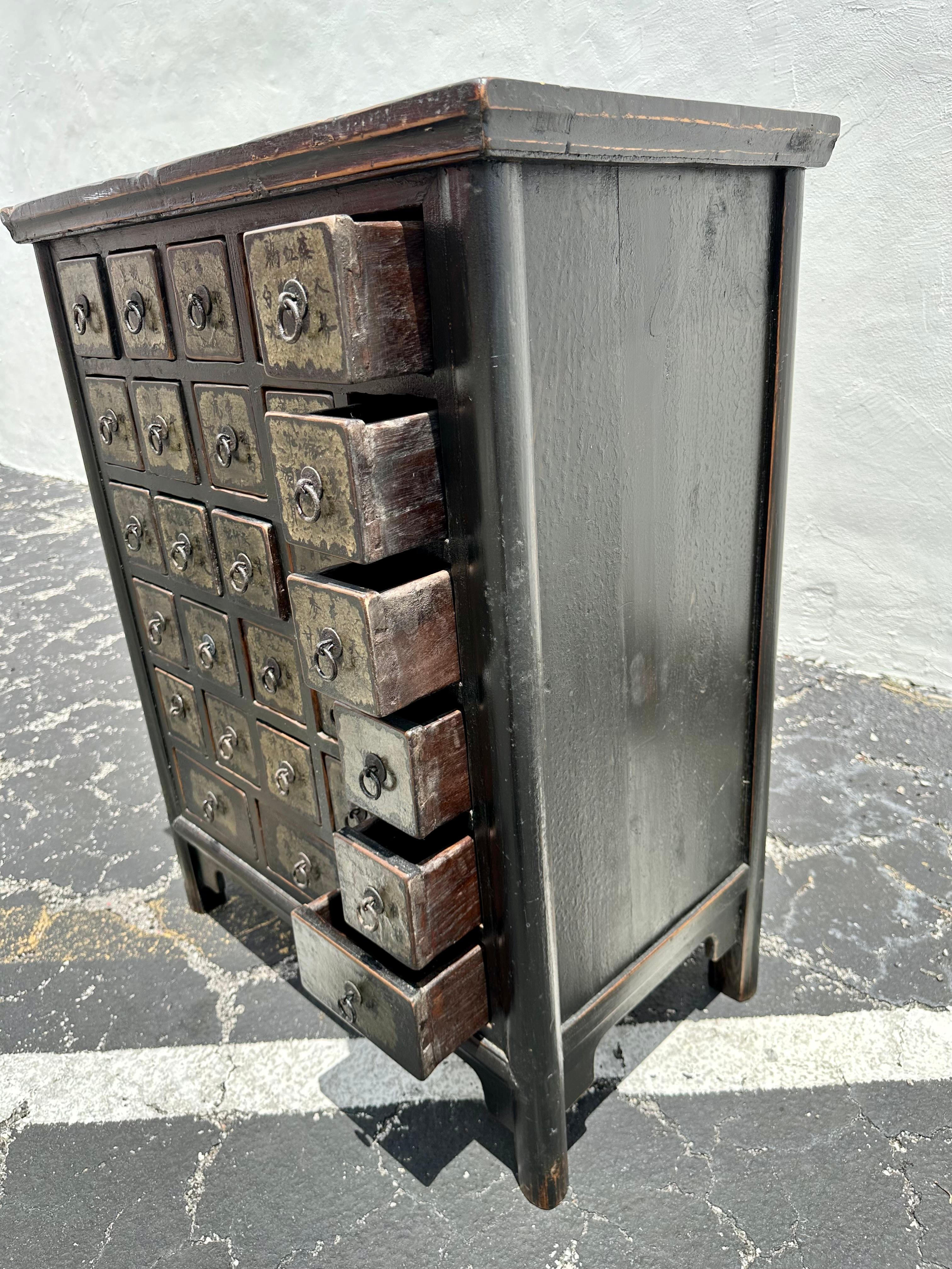 19th Century Chinese Painted Medicine Cabinet Dresser For Sale 2