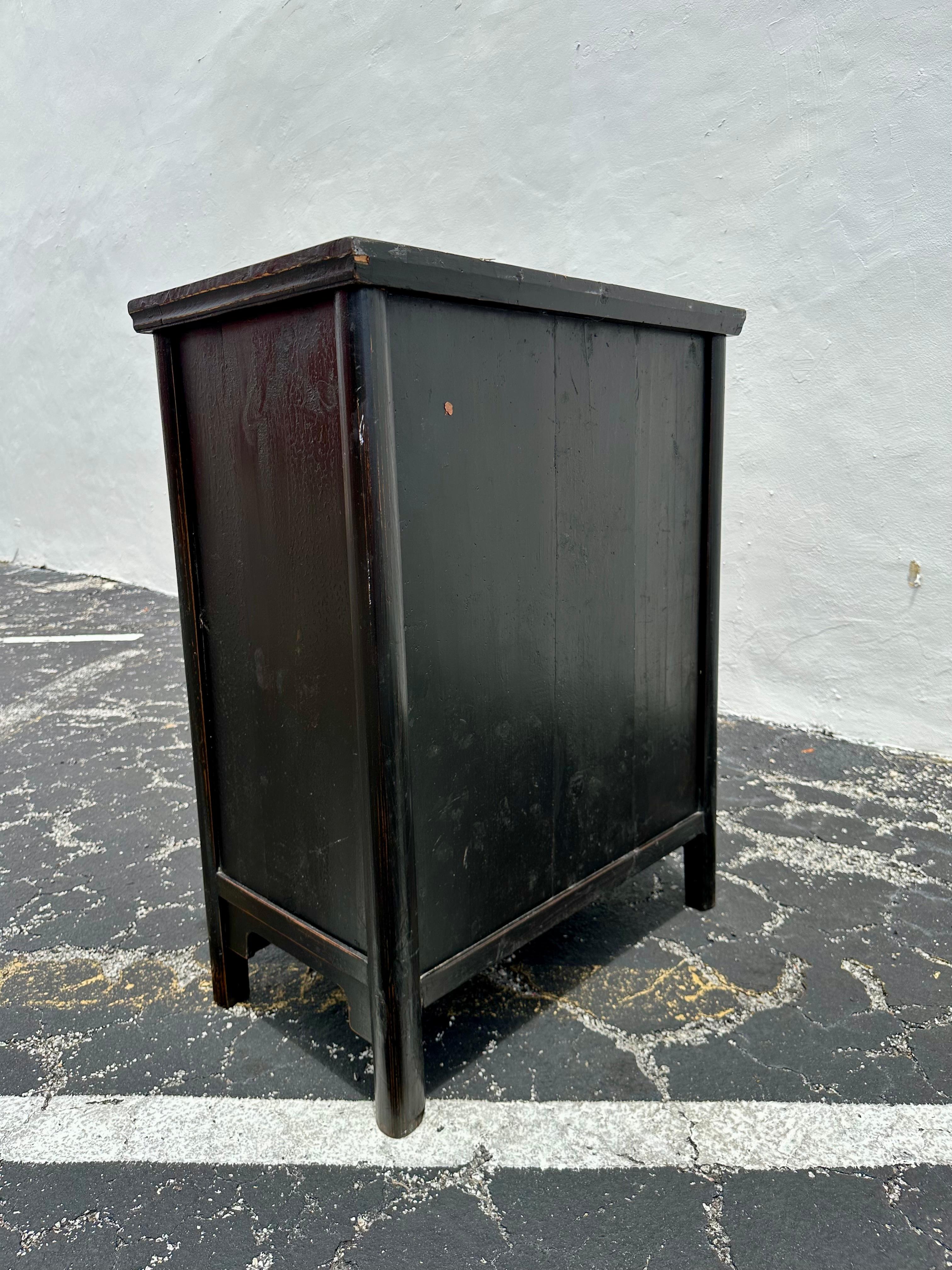 19th Century Chinese Painted Medicine Cabinet Dresser For Sale 3