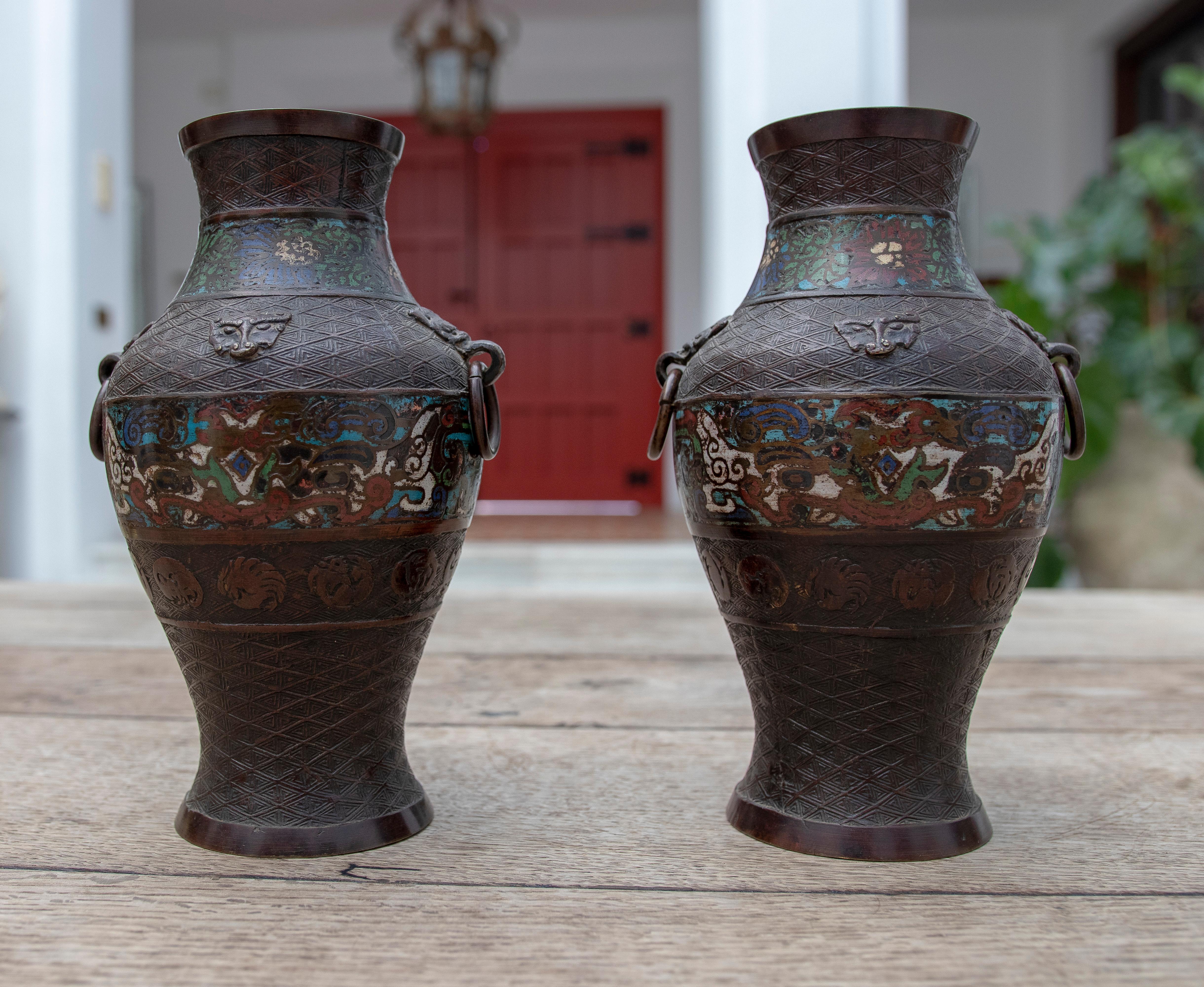 19th Century Chinese Pair of Bronze Vases with Cloissoné Technique For Sale 10