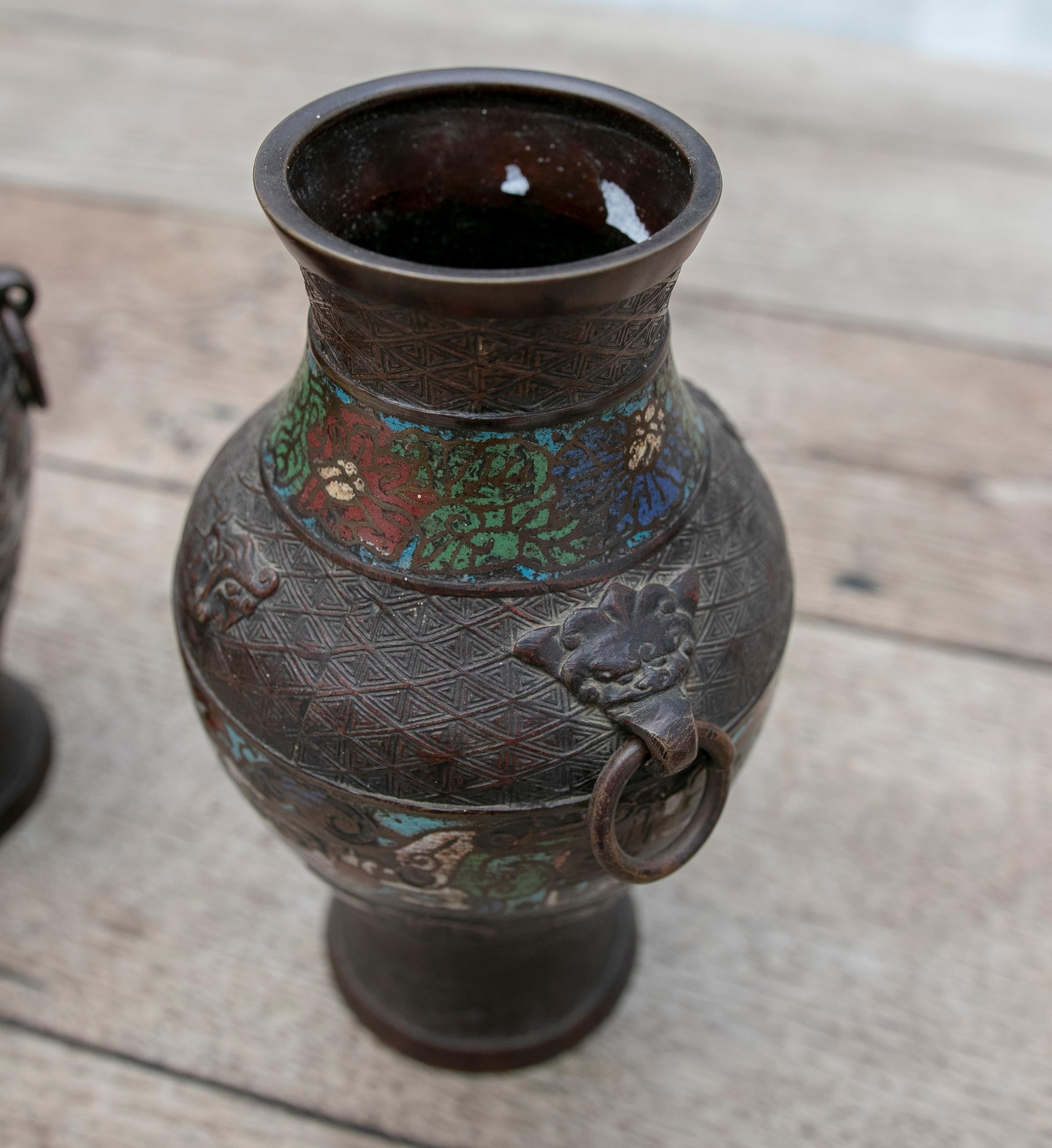 19th Century Chinese Pair of Bronze Vases with Cloissoné Technique For Sale 11