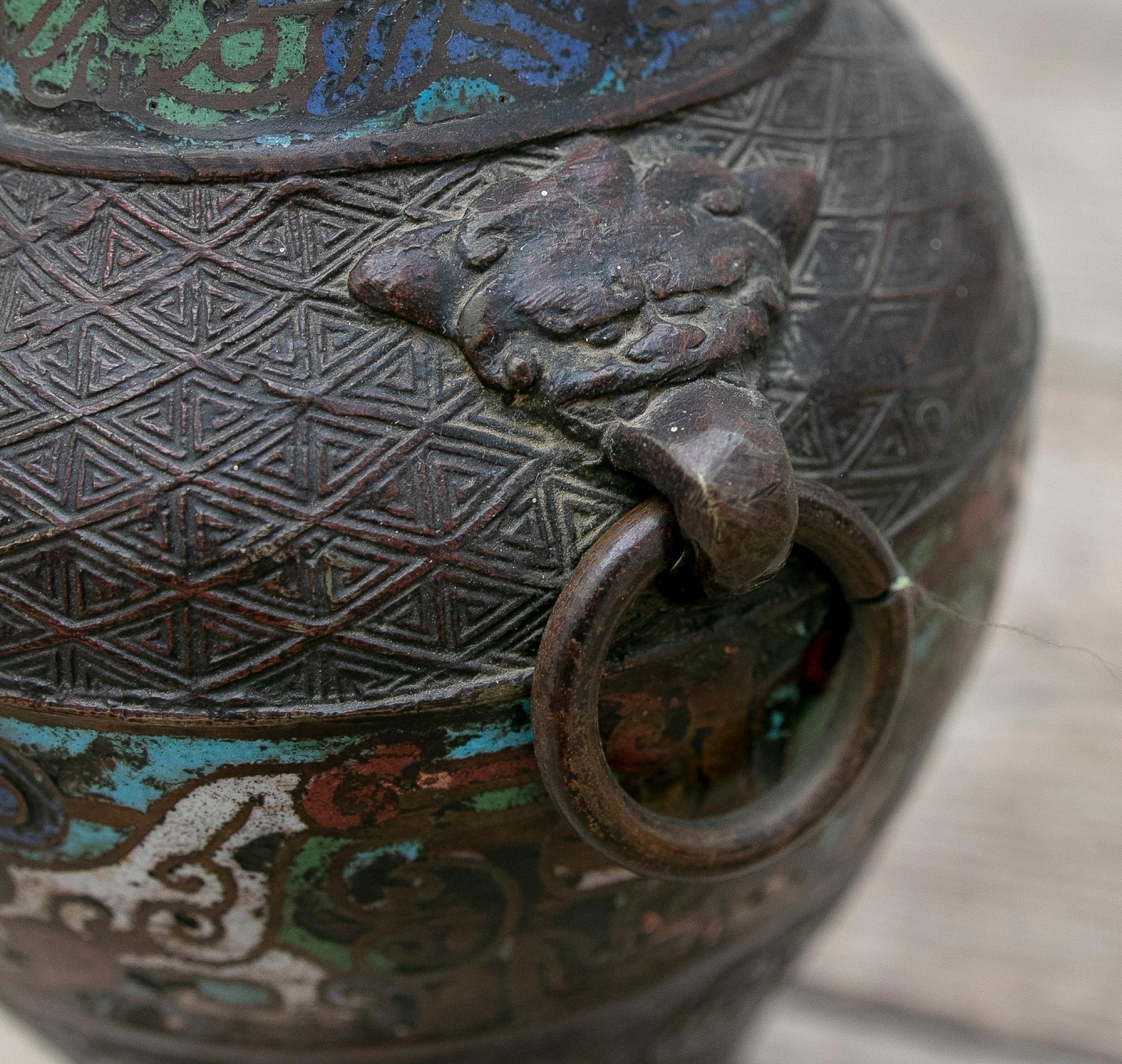 Paire de vases en bronze du 19ème siècle, technique du cloisonné. Bon état - En vente à Marbella, ES