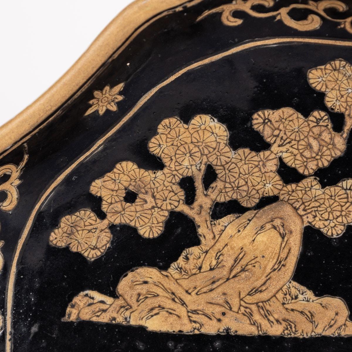 Paire de plats chinois en porcelaine polychrome du 19ème siècle, vers 1850 en vente 9