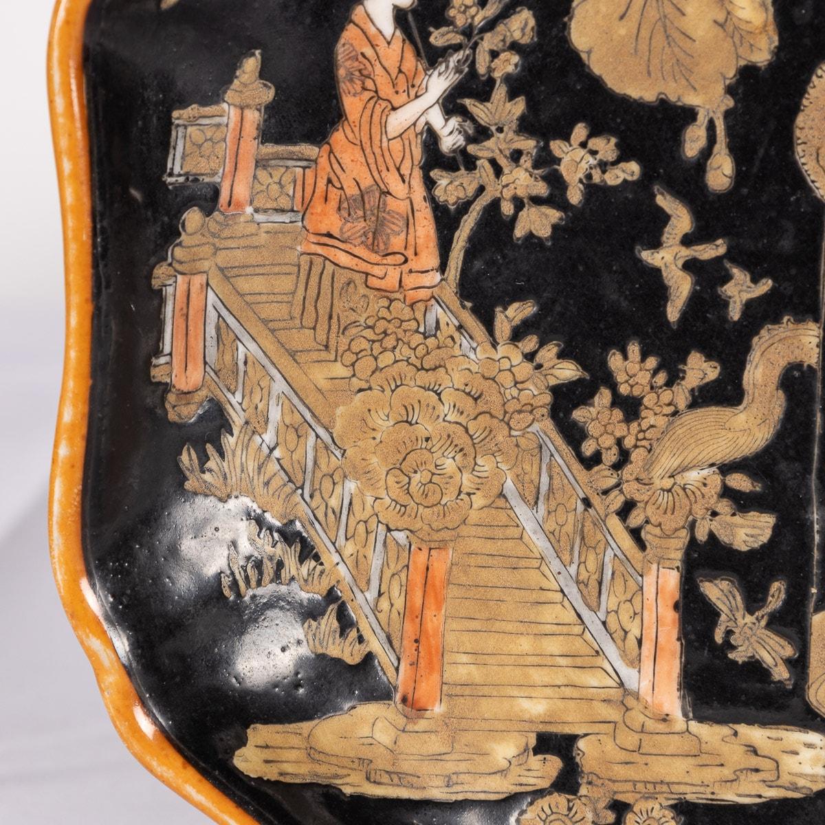 Paire de plats chinois en porcelaine polychrome du 19ème siècle, vers 1850 en vente 1