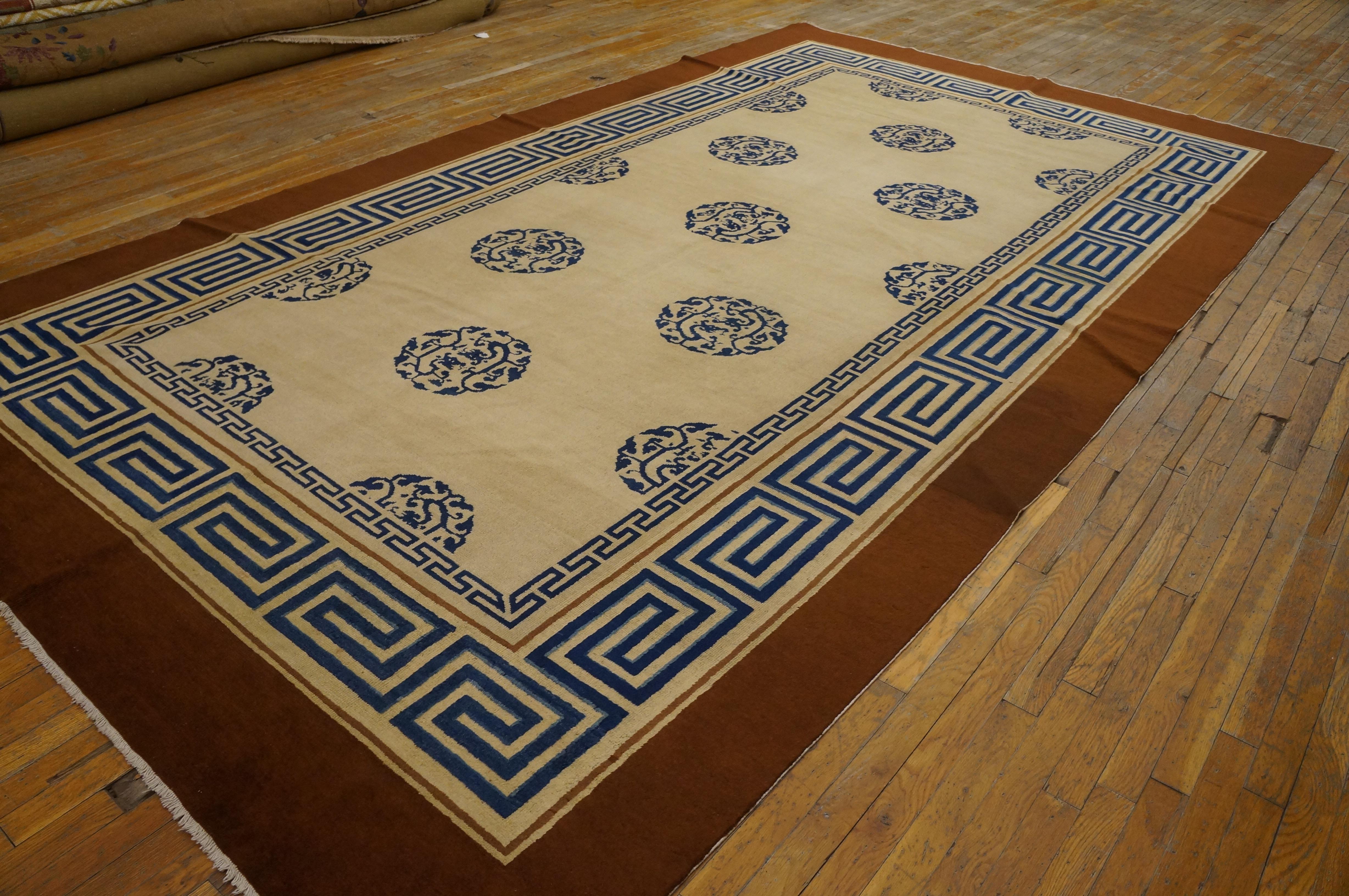 Tapis chinois de Pékin du 19ème siècle dans le style Kangxi ( 8' x 13' 6