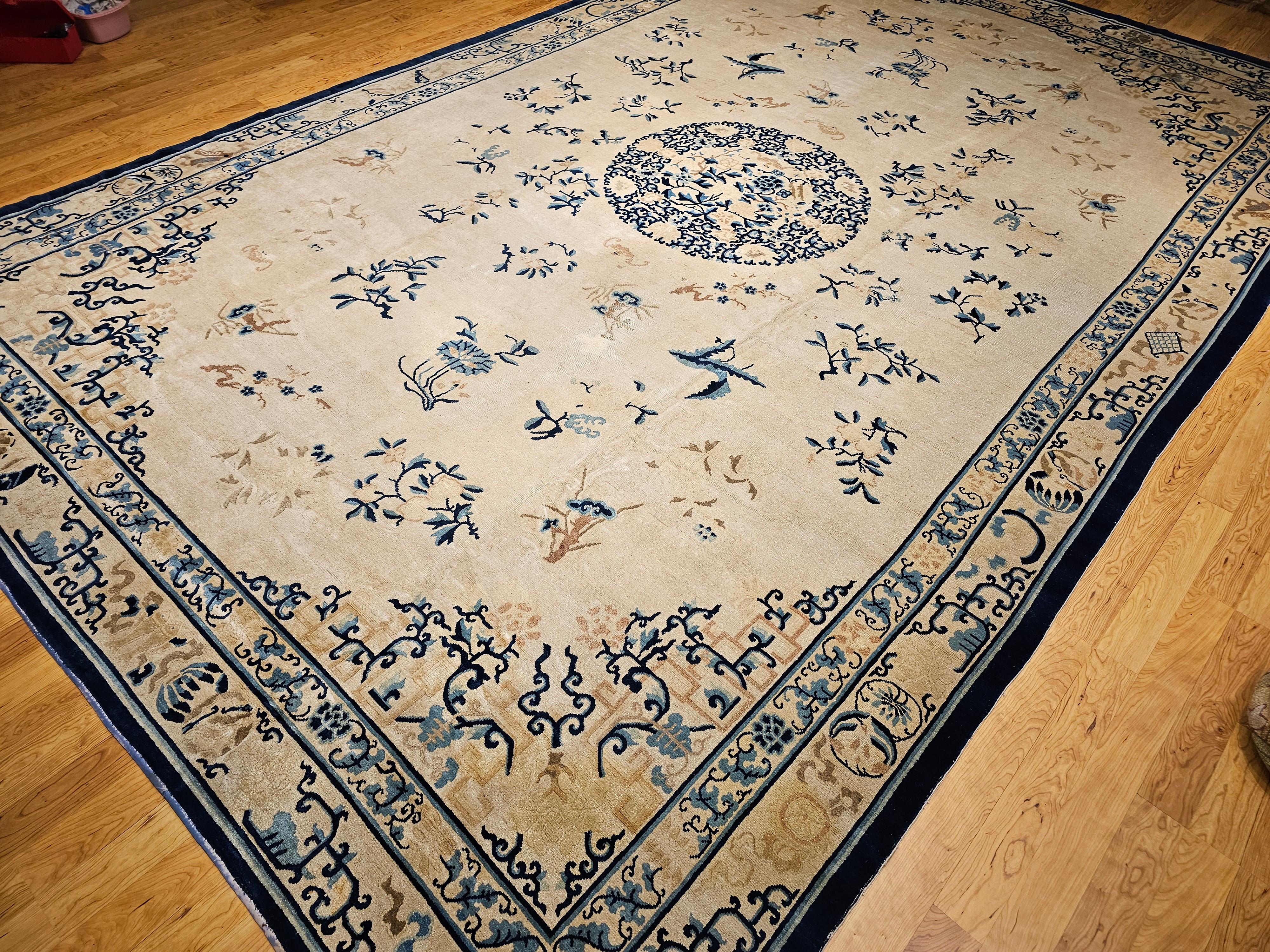 Oversized 19th Century Chinese Peking Rug in Ivory, Blue, Navy, Green For Sale 10