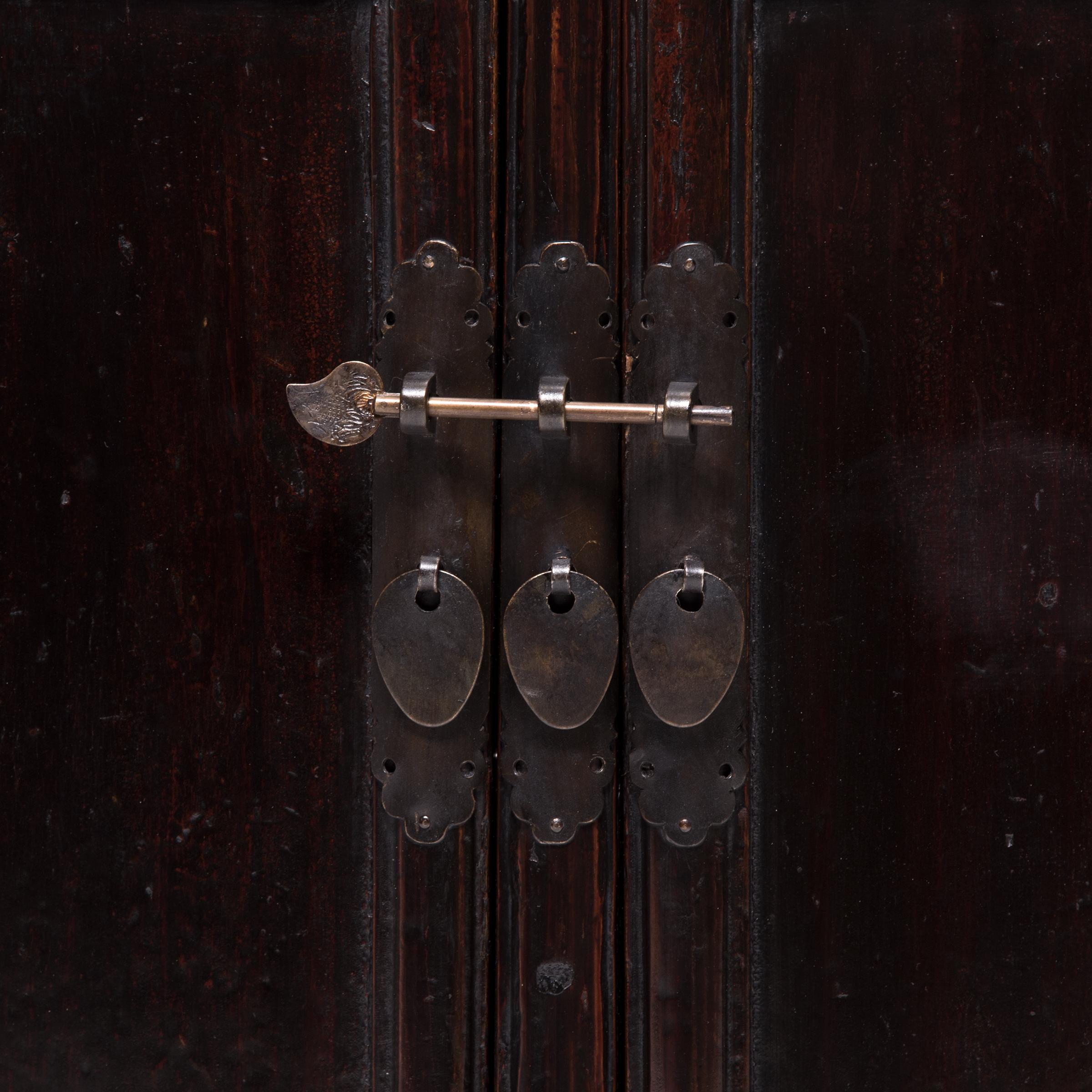 19th Century Chinese Petite Keeper's Chest 2