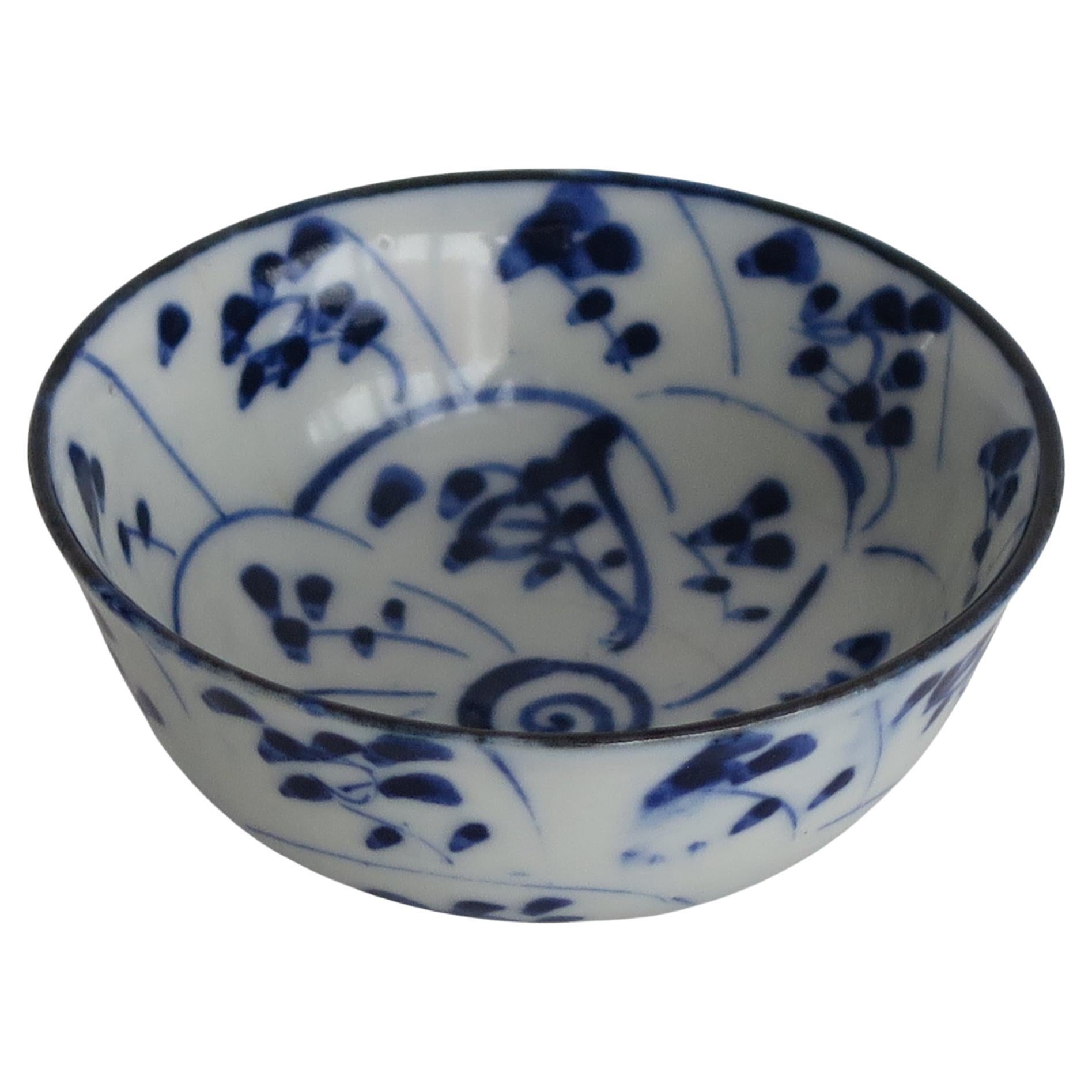 19th Century Chinese Porcelain Blue & White Tea Bowl Tek Sing Shipwreck, Ca 1820 For Sale