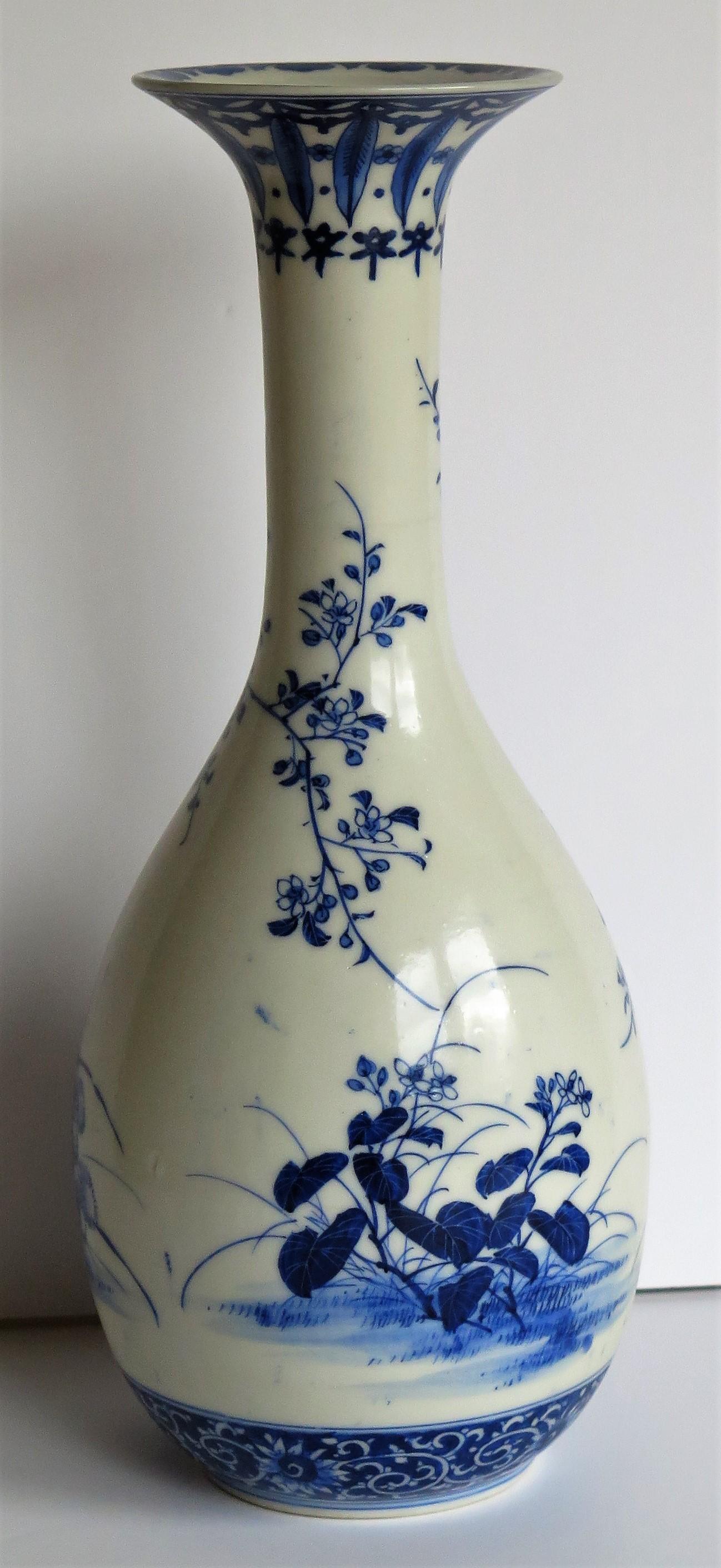 19th C Qing Chinese Porcelain Bottle Vase Blue and White Finely Hand Painted 8
