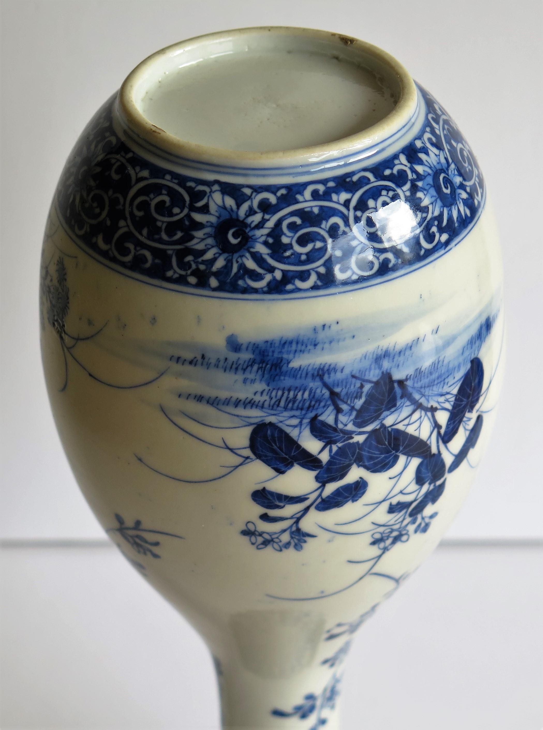 19th C Qing Chinese Porcelain Bottle Vase Blue and White Finely Hand Painted 12