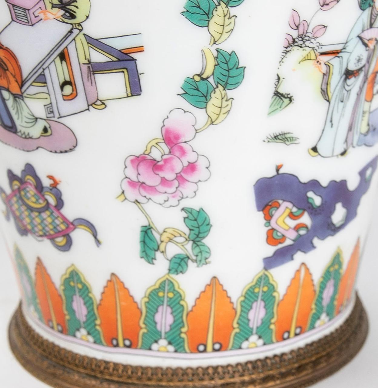 19th Century Chinese Porcelain Vase with Oriental Scenes 6