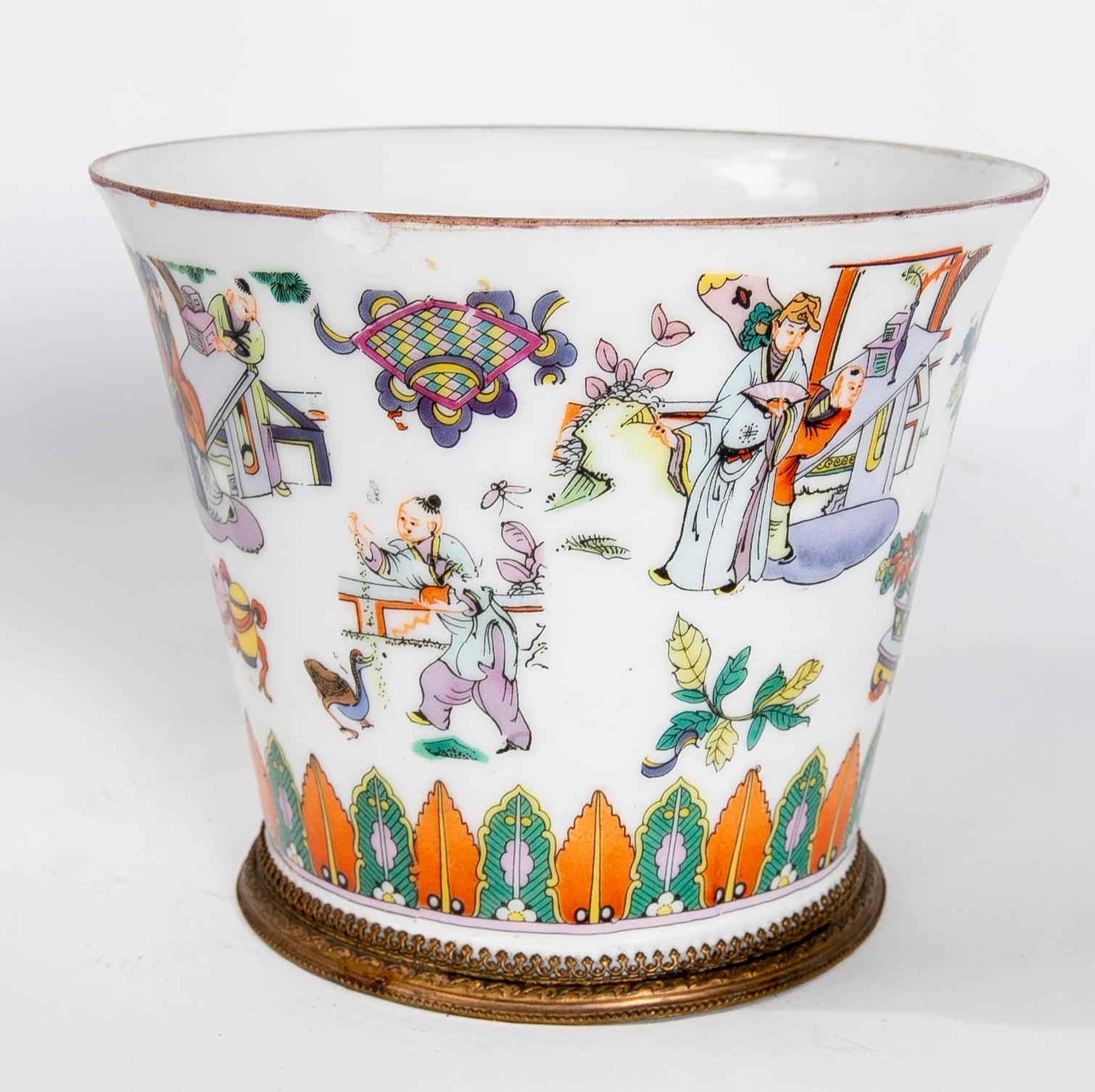 Hand-Painted 19th Century Chinese Porcelain Vase with Oriental Scenes