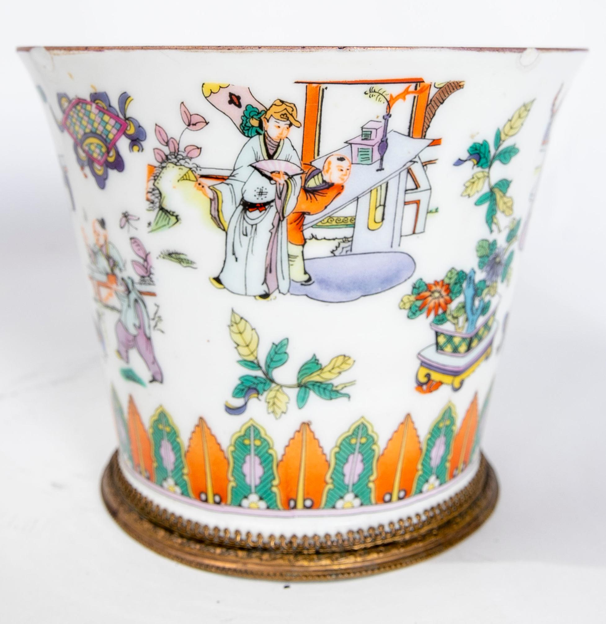 19th Century Chinese Porcelain Vase with Oriental Scenes 2