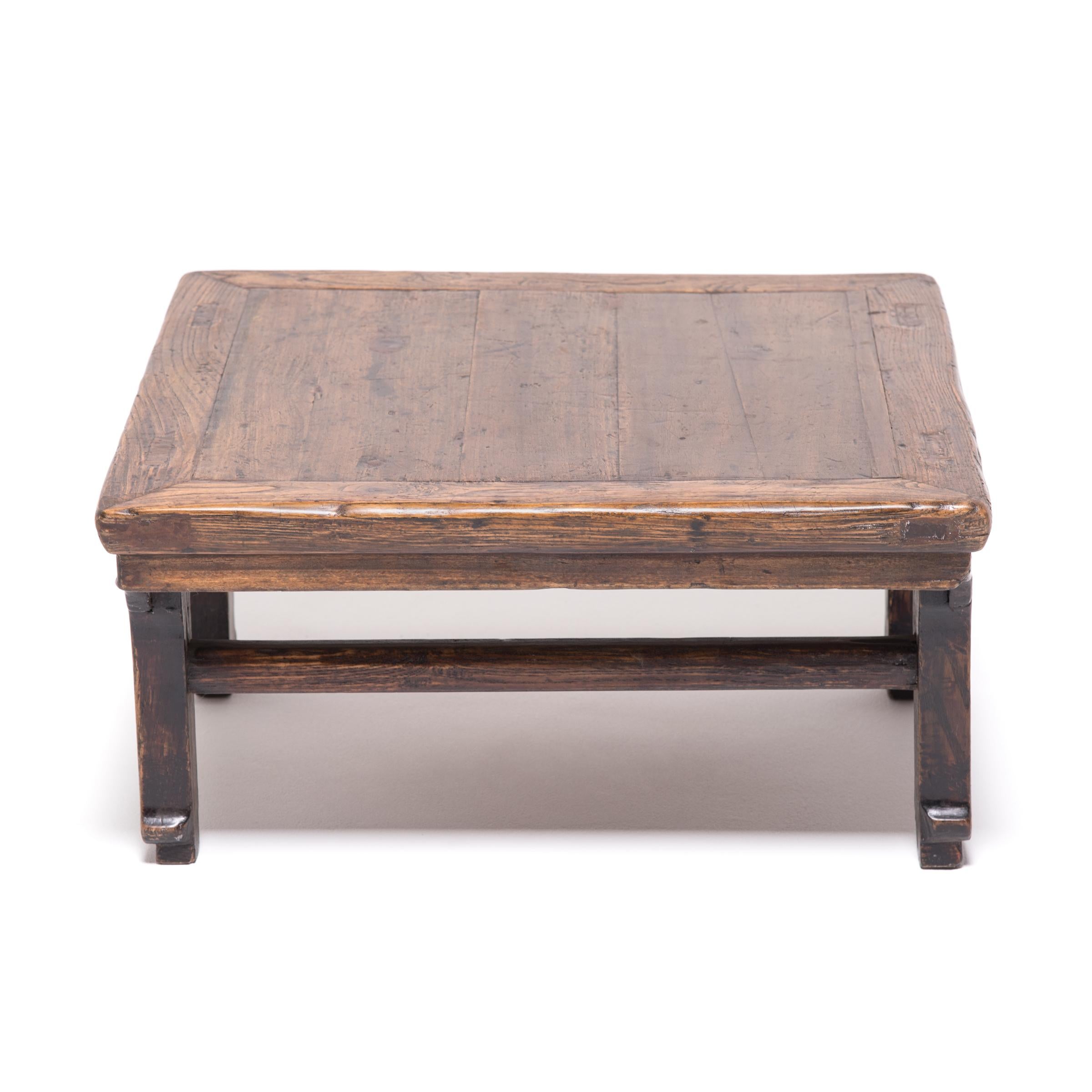 Qing Table basse chinoise provinciale, vers 1875 en vente