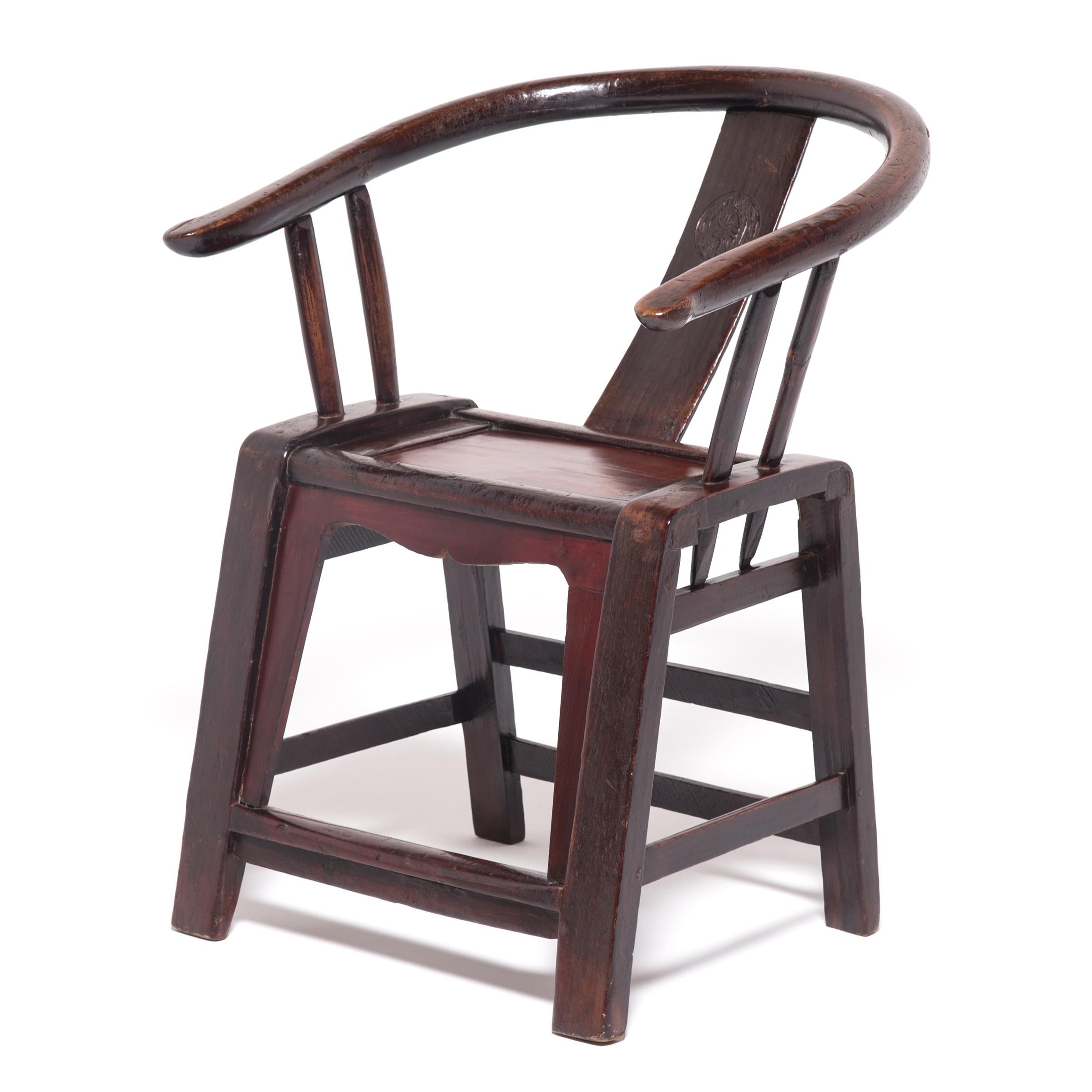 Prior to the 19th century, Chinese society eschewed raised seats in favor of mats. The rising popularity of chairs and other forms of elevated seating led craftsmen to adapt traditional cabinetry and architecture techniques to the human body. In the