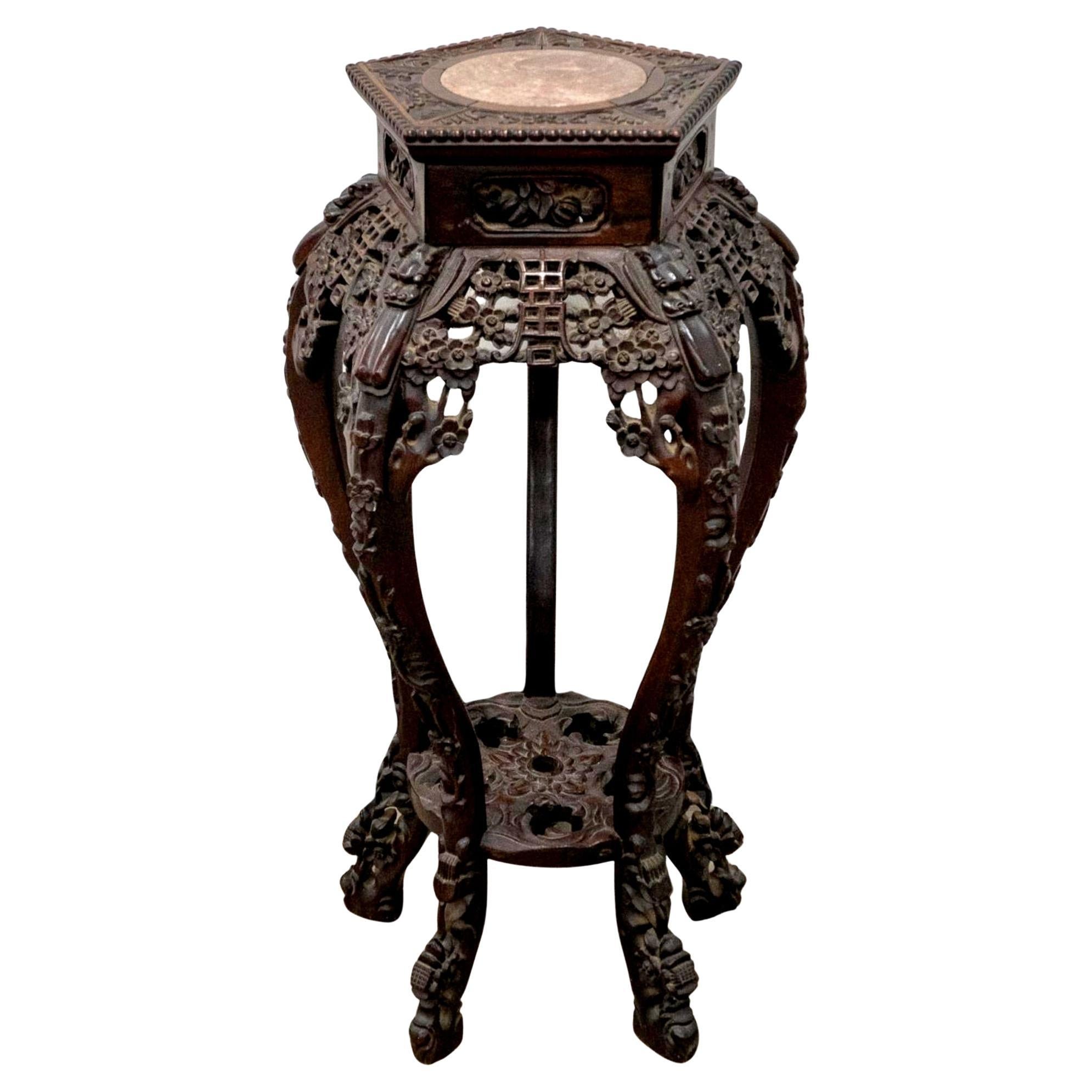 Soporte chino Qing del siglo XIX tallado en palisandro e incrustaciones de mármol