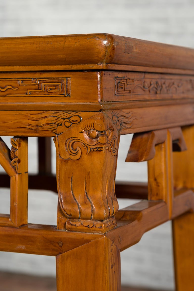 19th Century Chinese Qing Dynasty Period Altar Console Table with Carved Apron For Sale 6