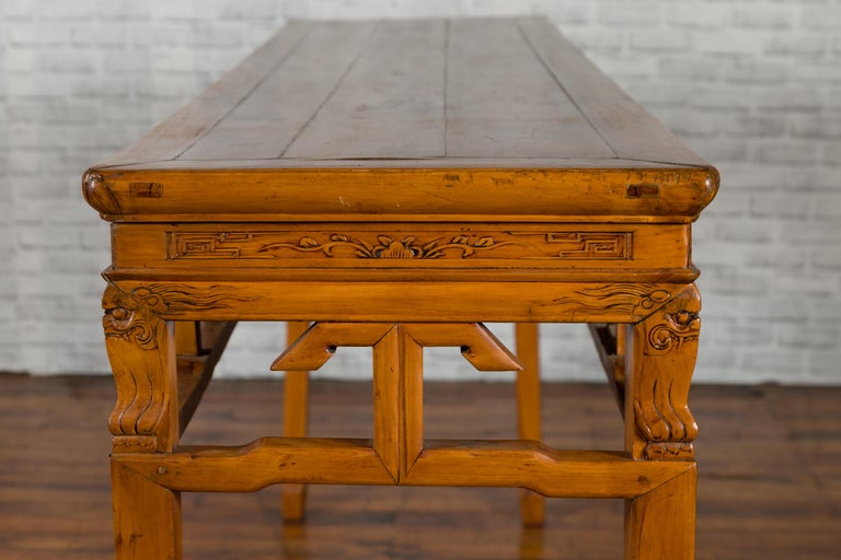 19th Century Chinese Qing Dynasty Period Altar Console Table with Carved Apron For Sale 10
