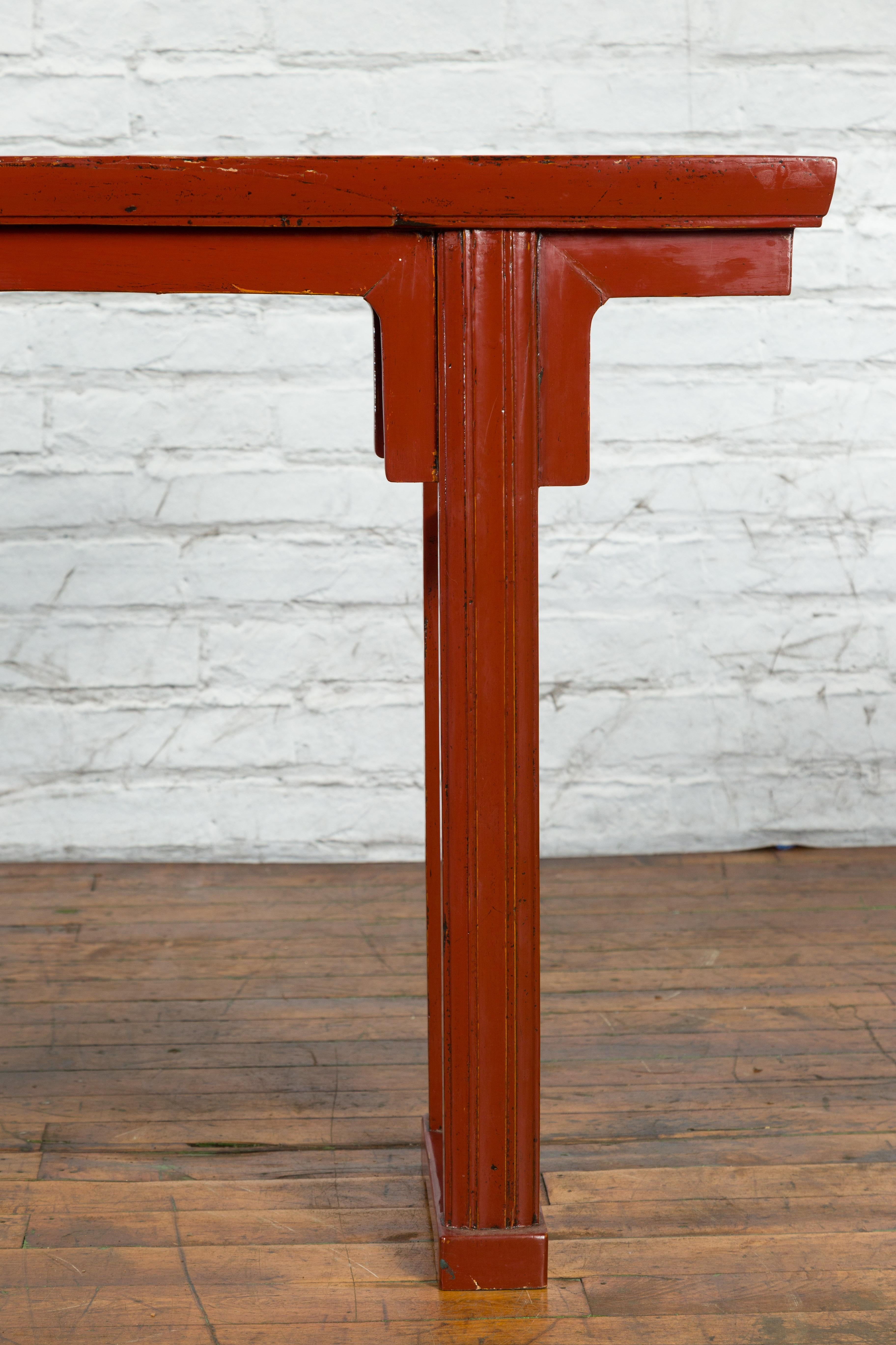 19th Century Chinese Qing Dynasty Period Red Lacquer Console Altar Table For Sale 4