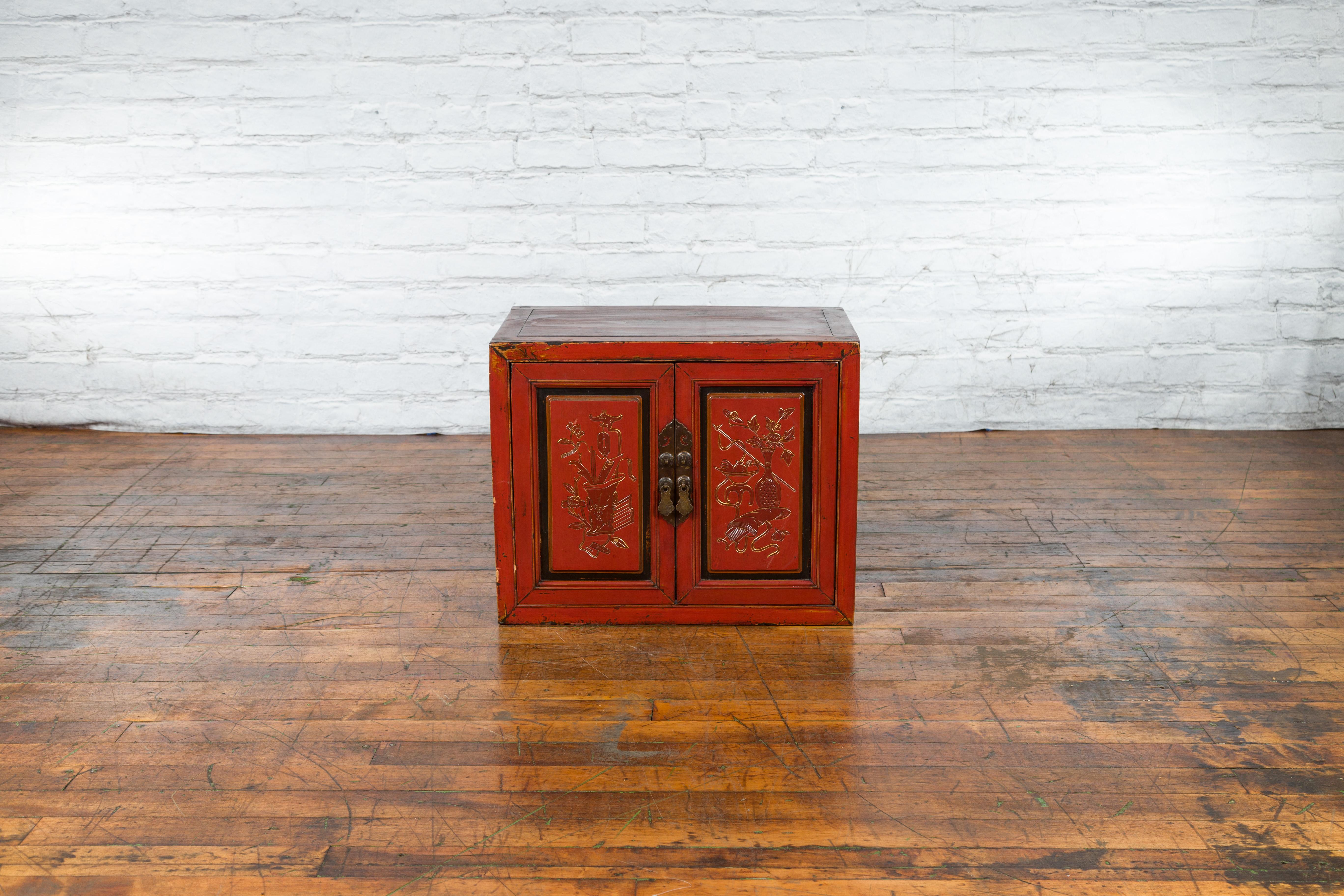 19th Century Chinese Qing Dynasty Red Lacquer Cabinet with Hand-Carved Doors For Sale 1