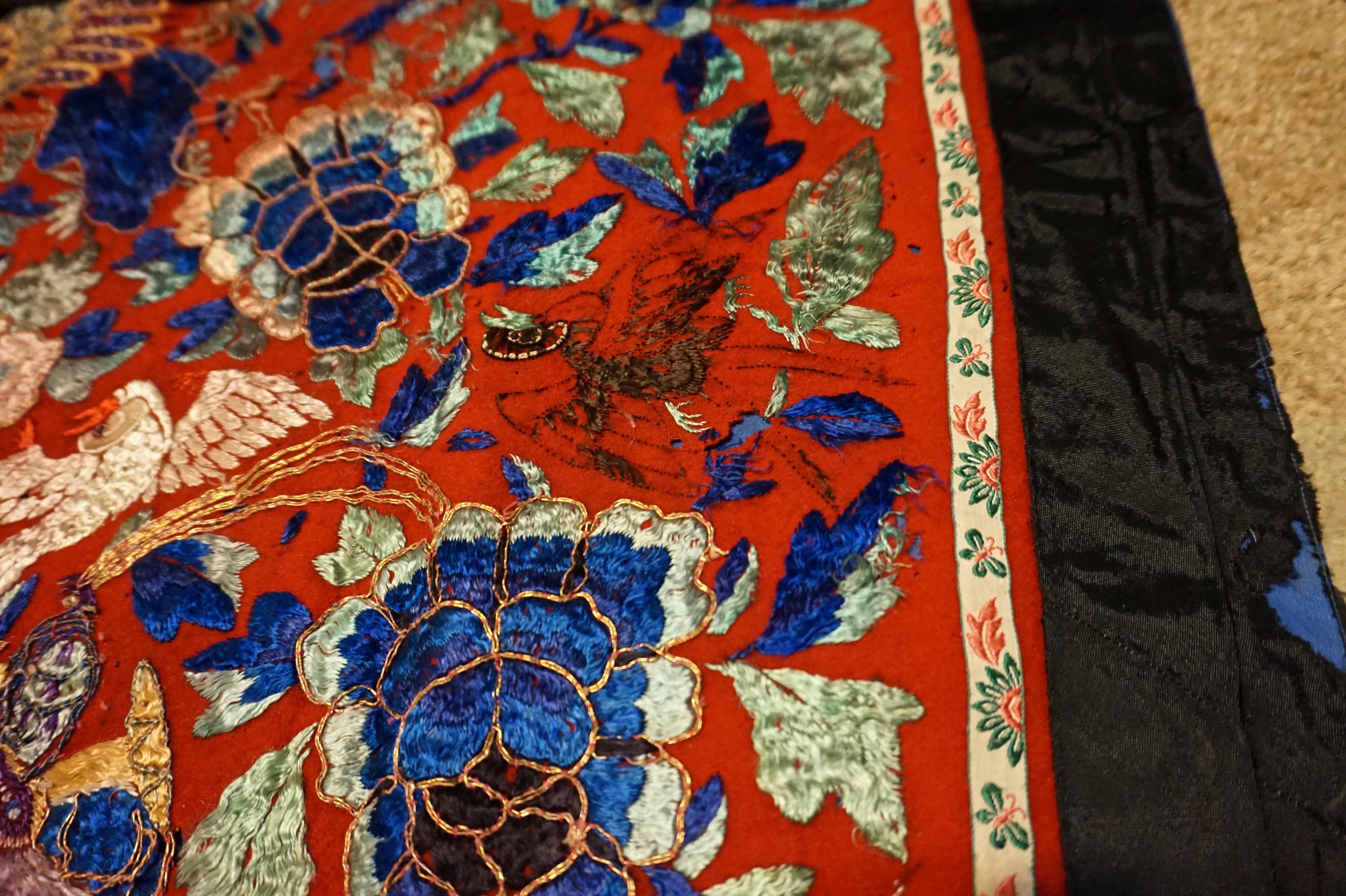 19th Century Chinese Qing Dynasty Silk Embroidery Altar Banner For Sale 7