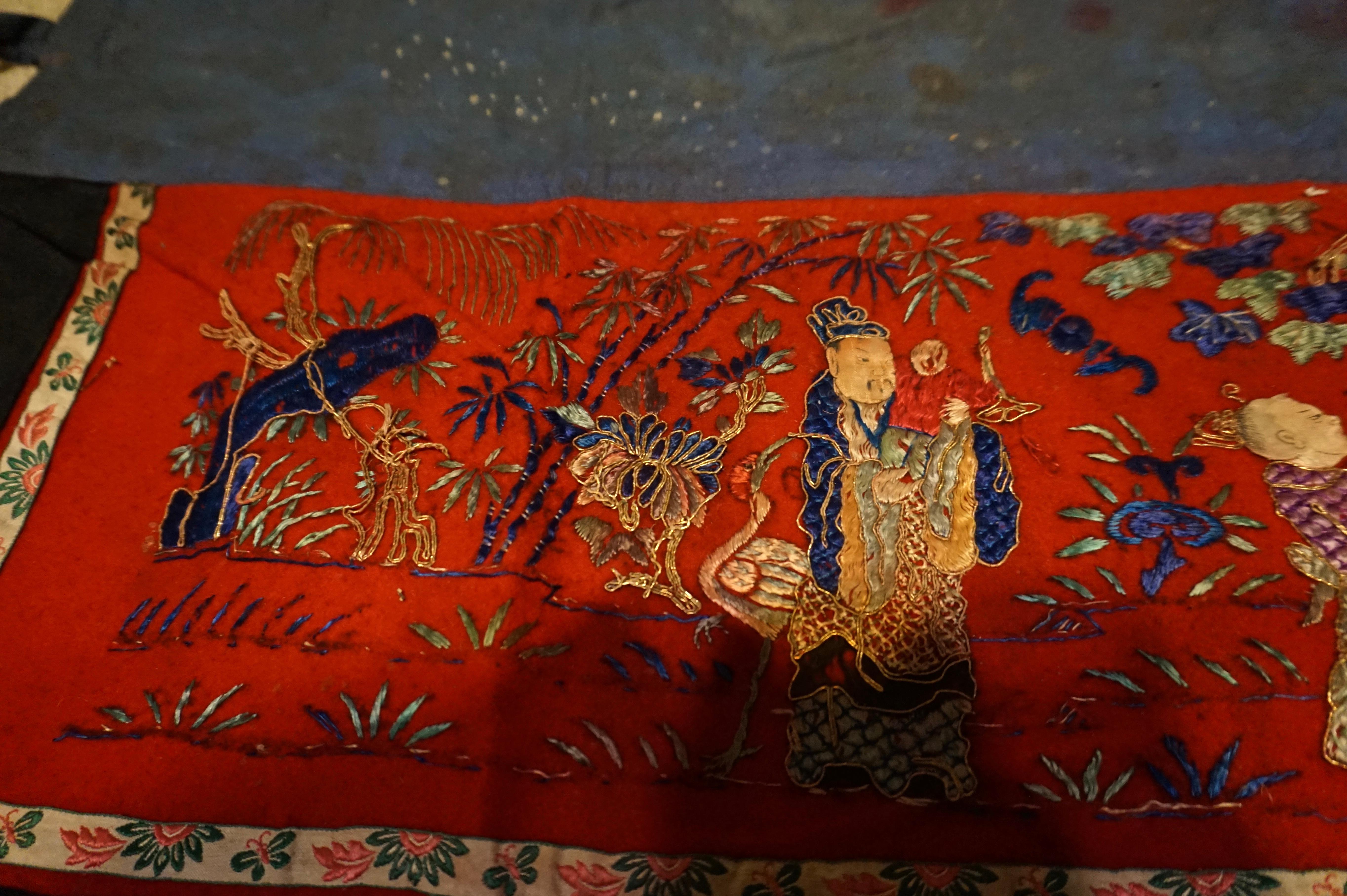 19th Century Chinese Qing Dynasty Silk Embroidery Altar Banner For Sale 2