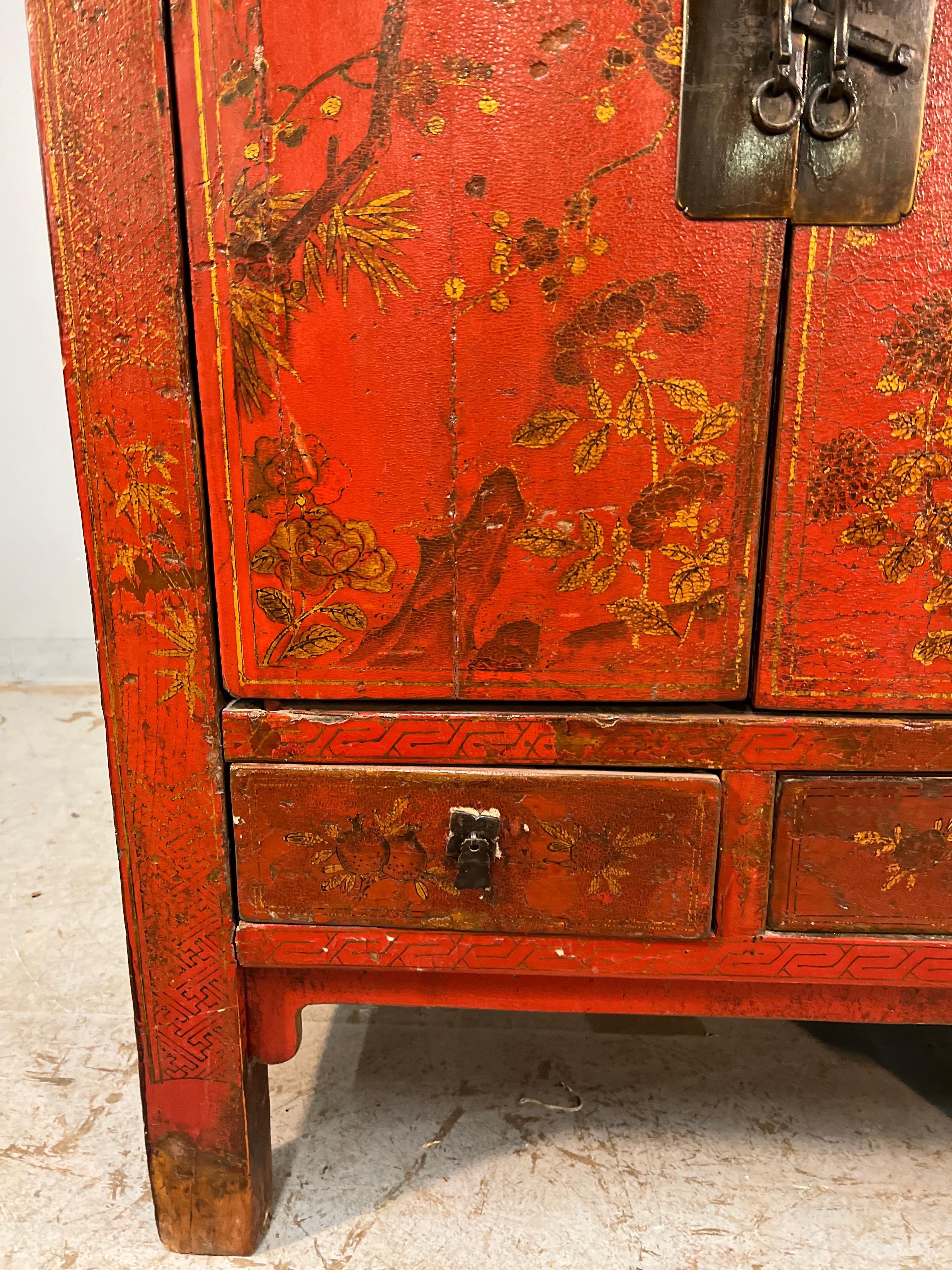 19th Century Chinese Red Lacquer Cabinet with Gilt Decoration In Good Condition For Sale In Dallas, TX