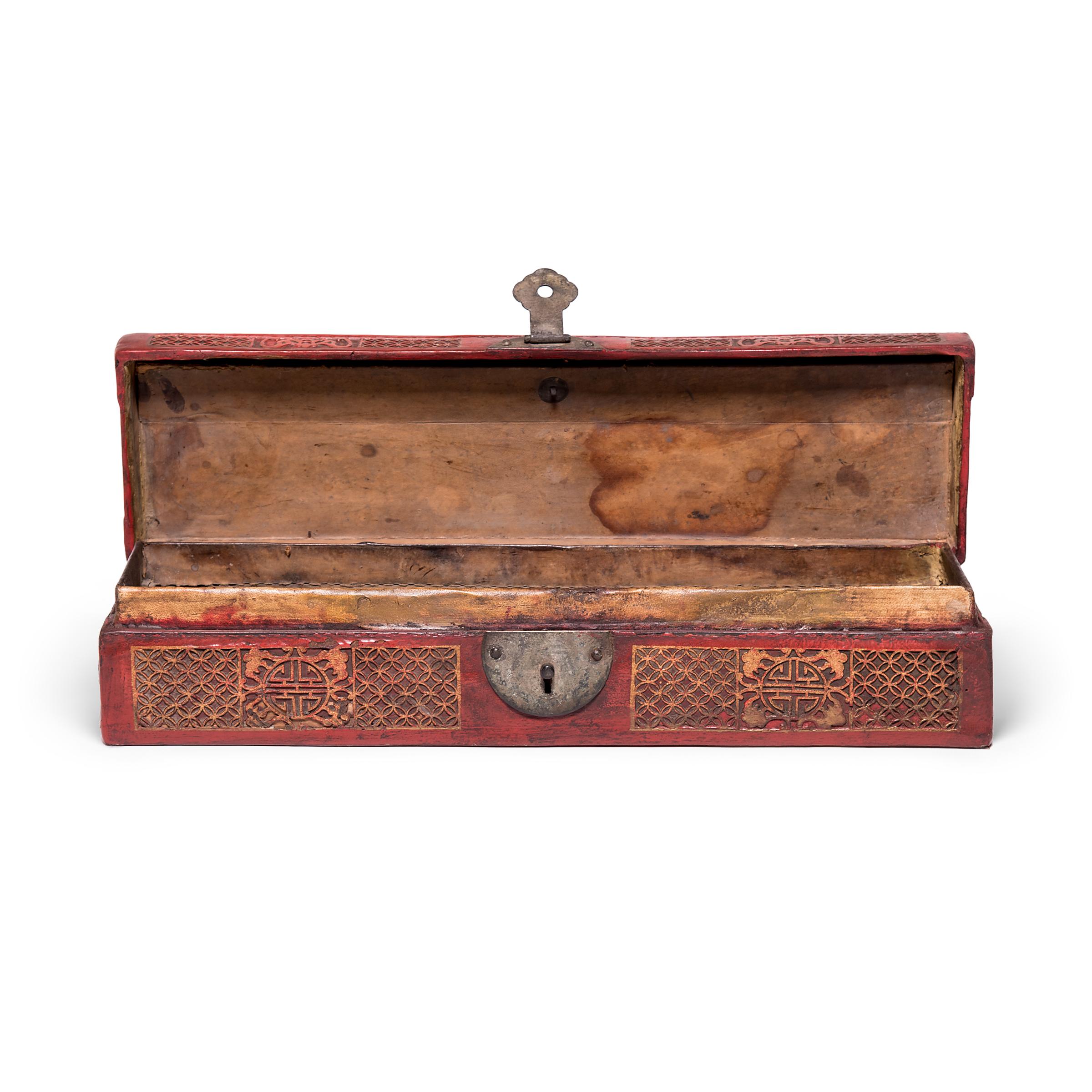19th Century Chinese Red Lacquer Document Box In Good Condition In Chicago, IL