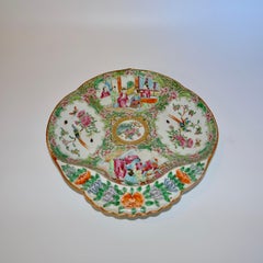 19th Century Chinese Rose Medallion Porcelain Dish