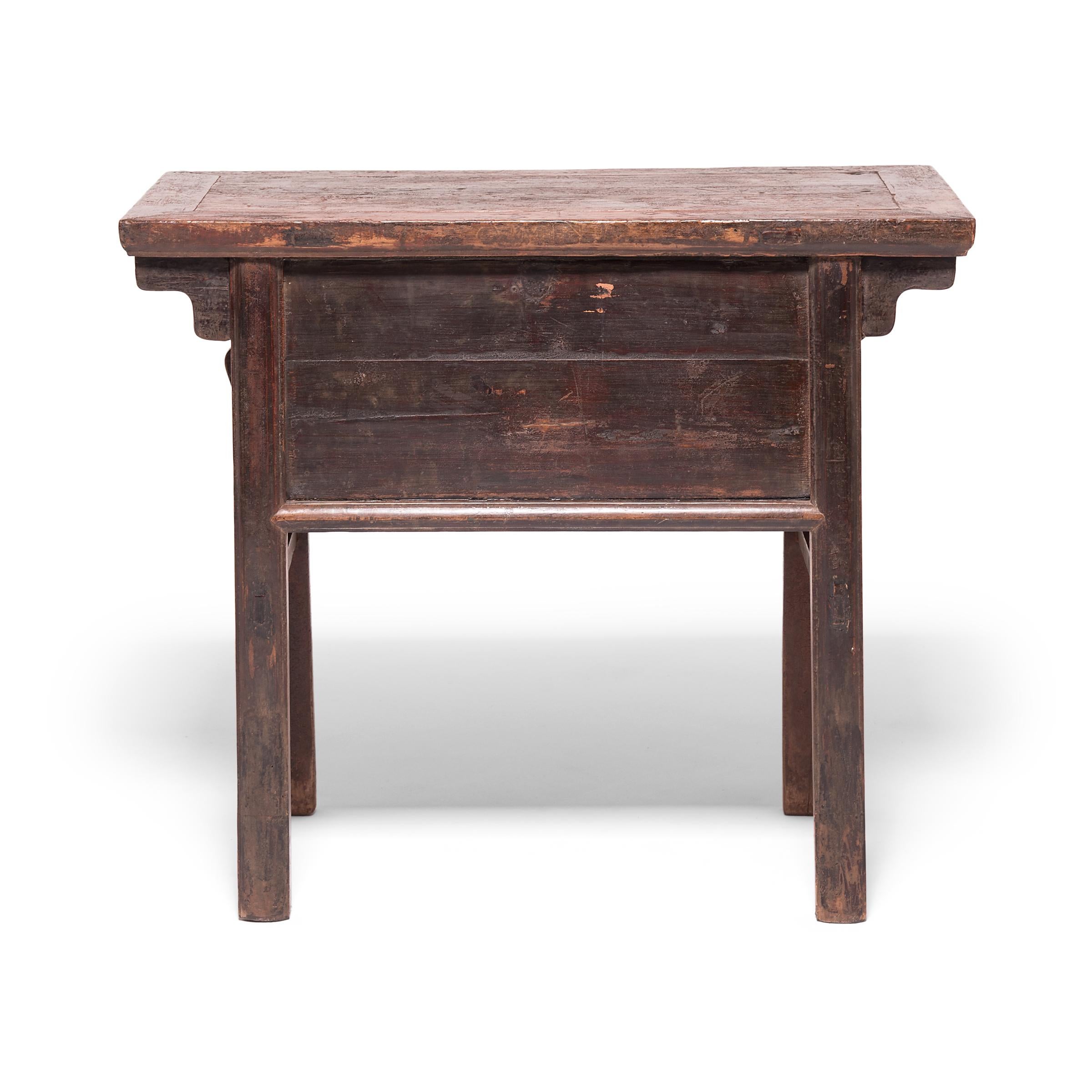 Qing 19th Century Chinese Rustic Lacquer Side Table with Drawer