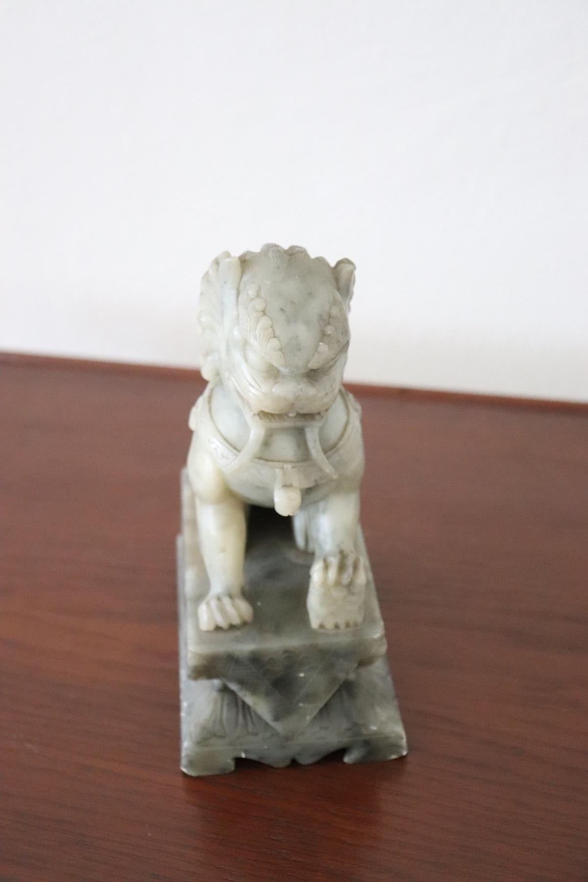 19th Century Chinese Sculpture Lion in Carved Jade 3