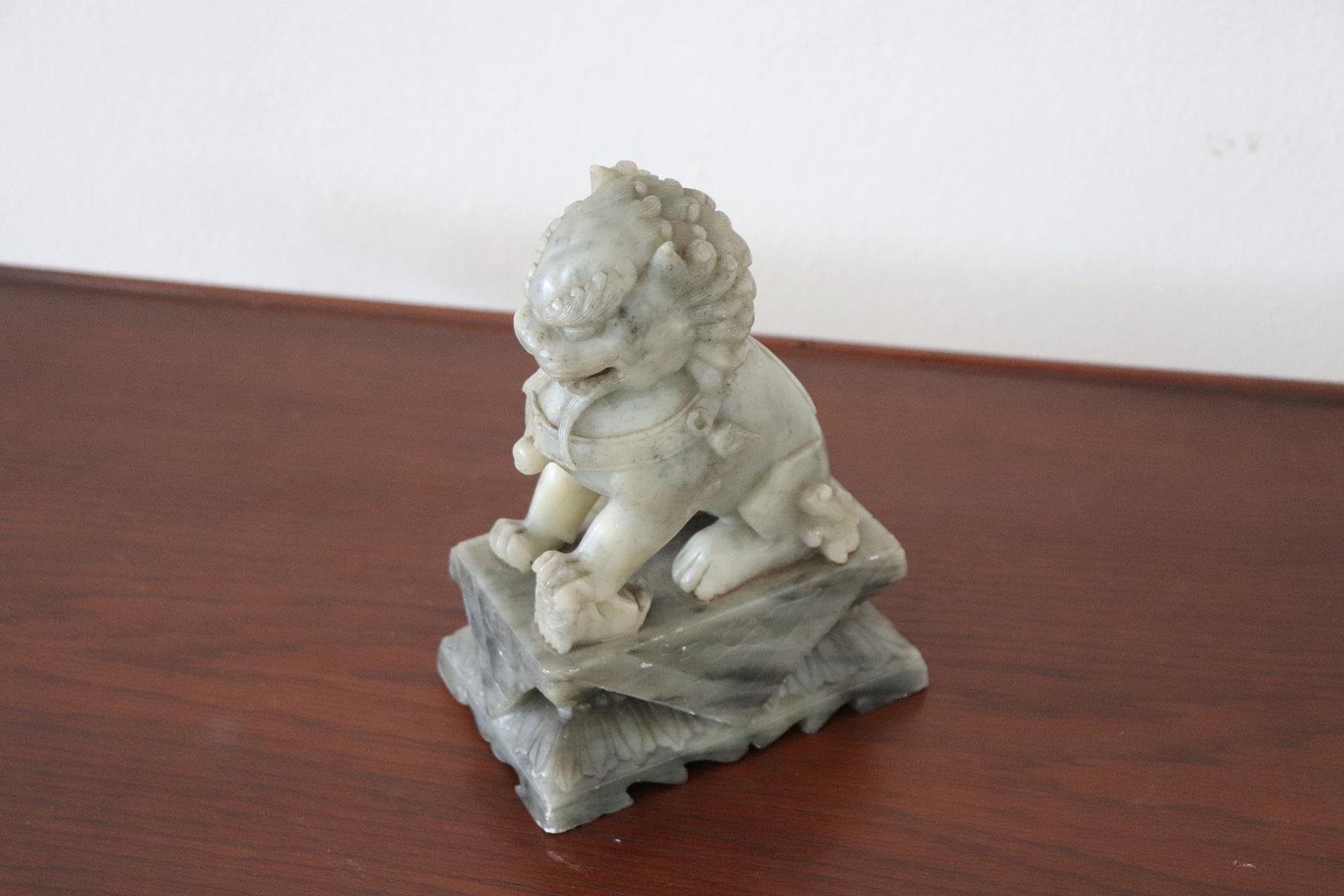 19th Century Chinese Sculpture Lion in Carved Jade 5